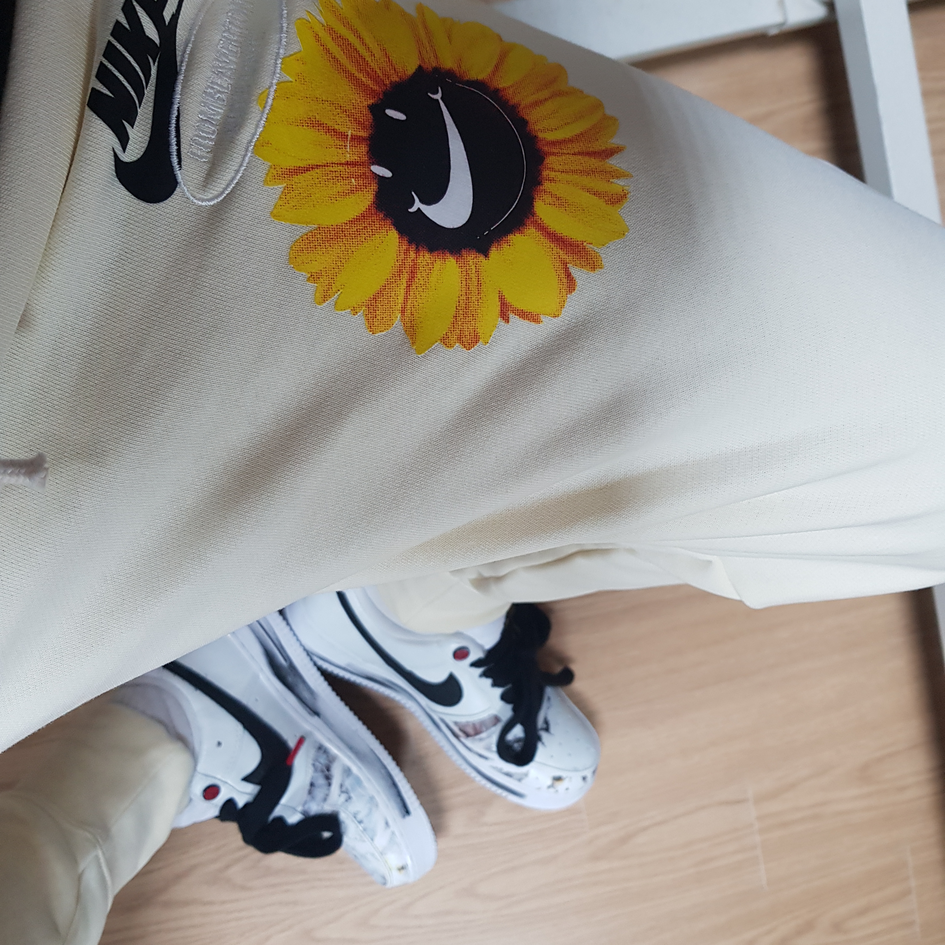 Nike x Peaceminusone Air Force 1 Low Para-Noise 2.0 착용 스타일 - 2