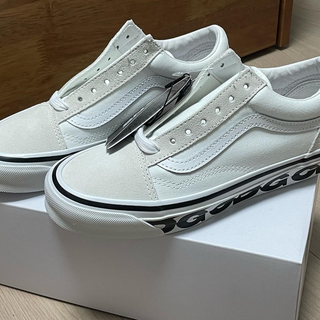 Vans Vault x CDG Old Skool LX White 착용 스타일 - 1