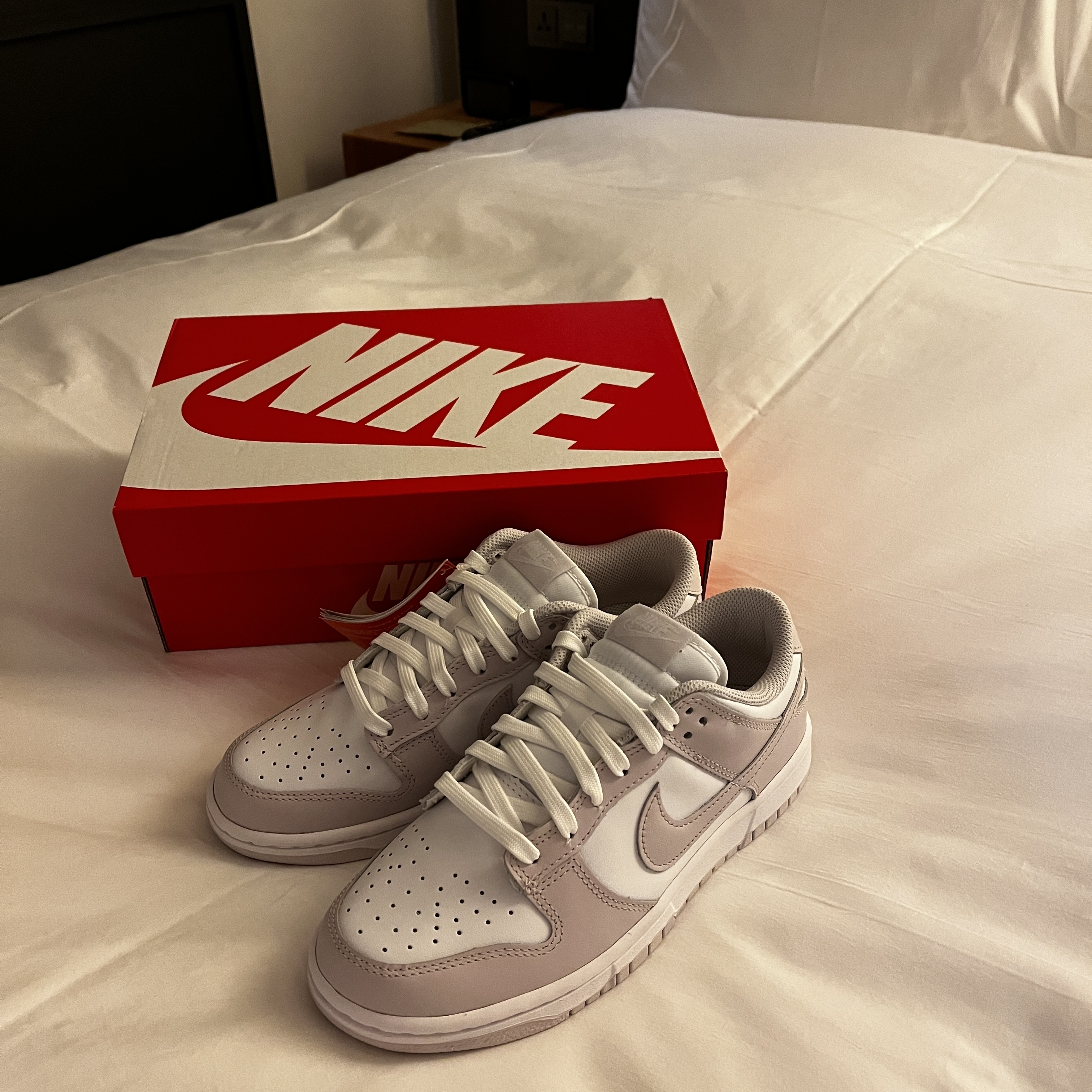(W) Nike Dunk Low Venice 착용 스타일