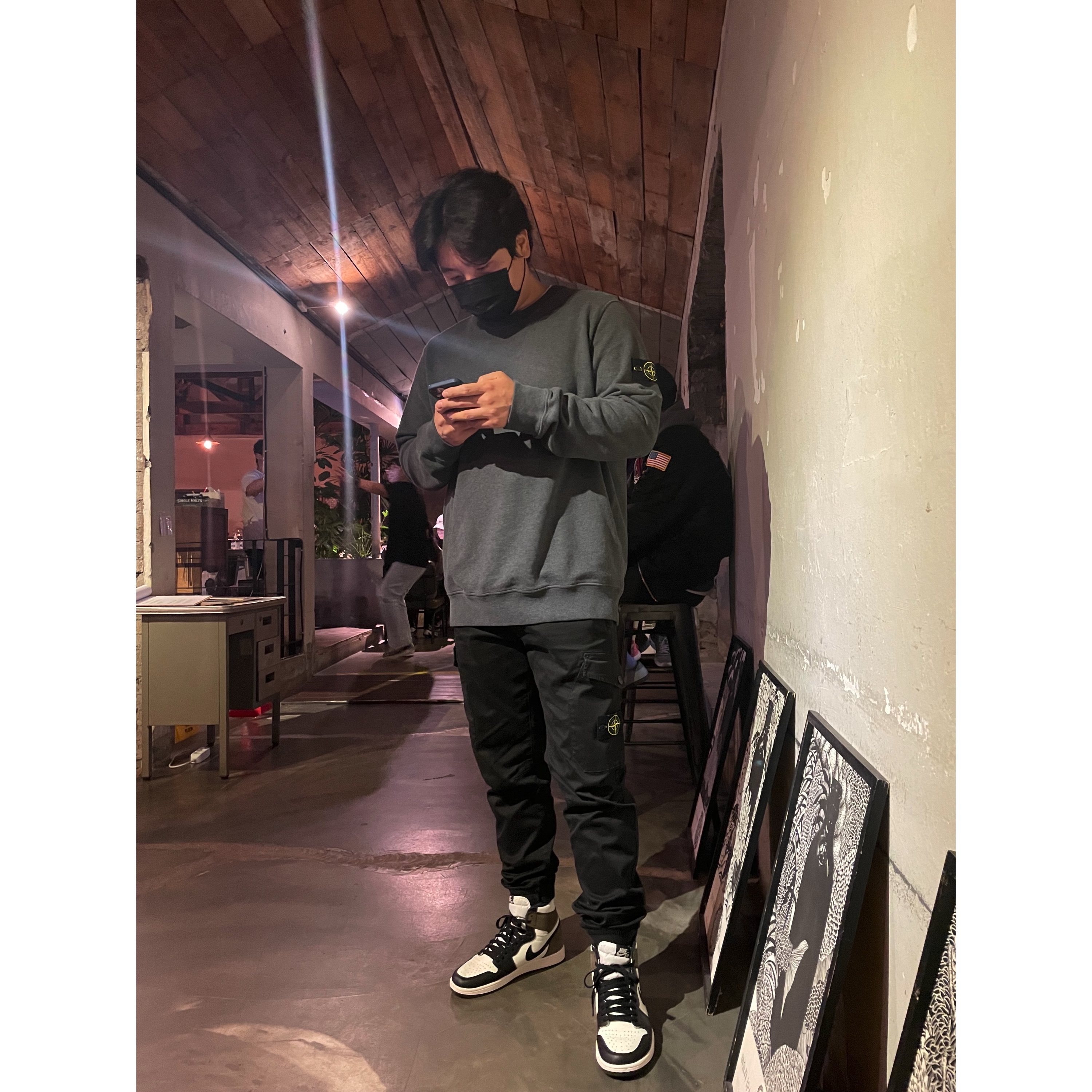 Jordan 1 Retro High OG Black Mocha 착용 스타일
