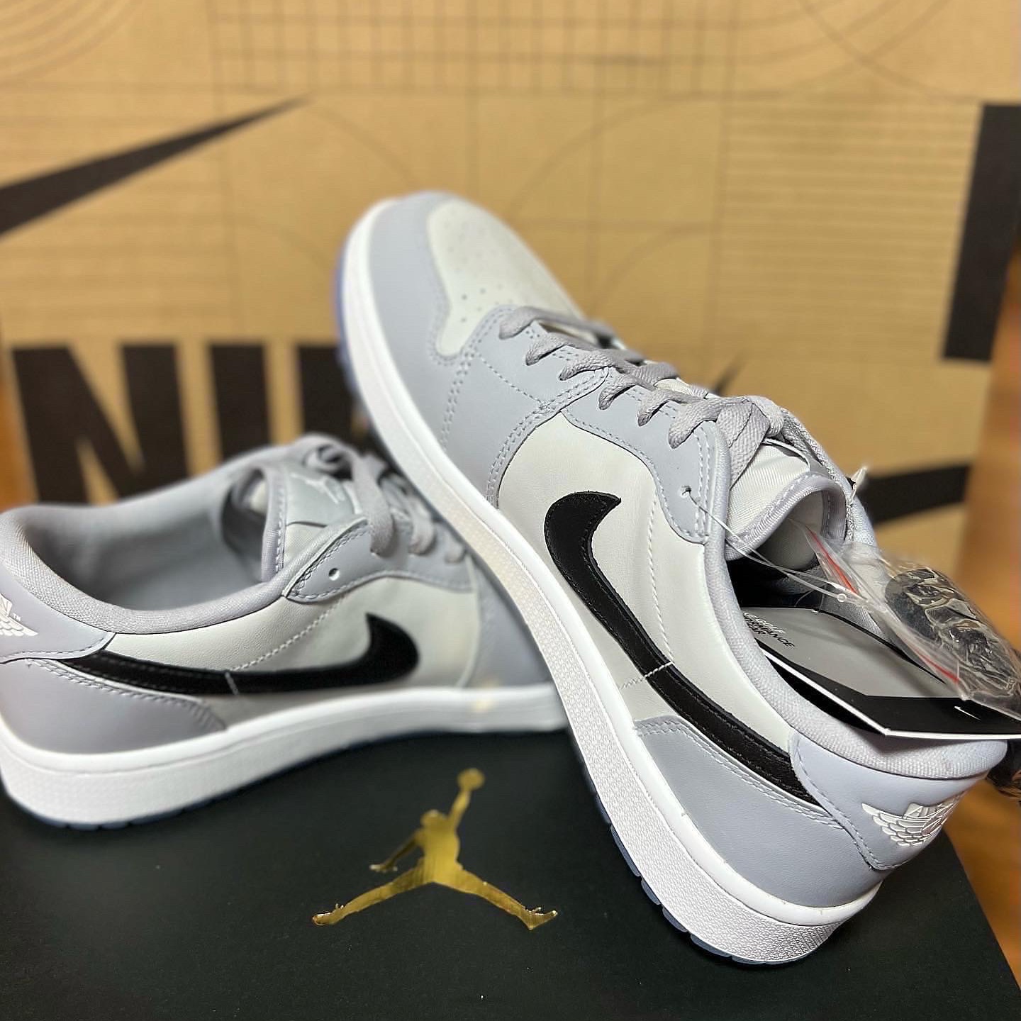 Jordan 1 Low Golf Wolf Grey 착용 스타일