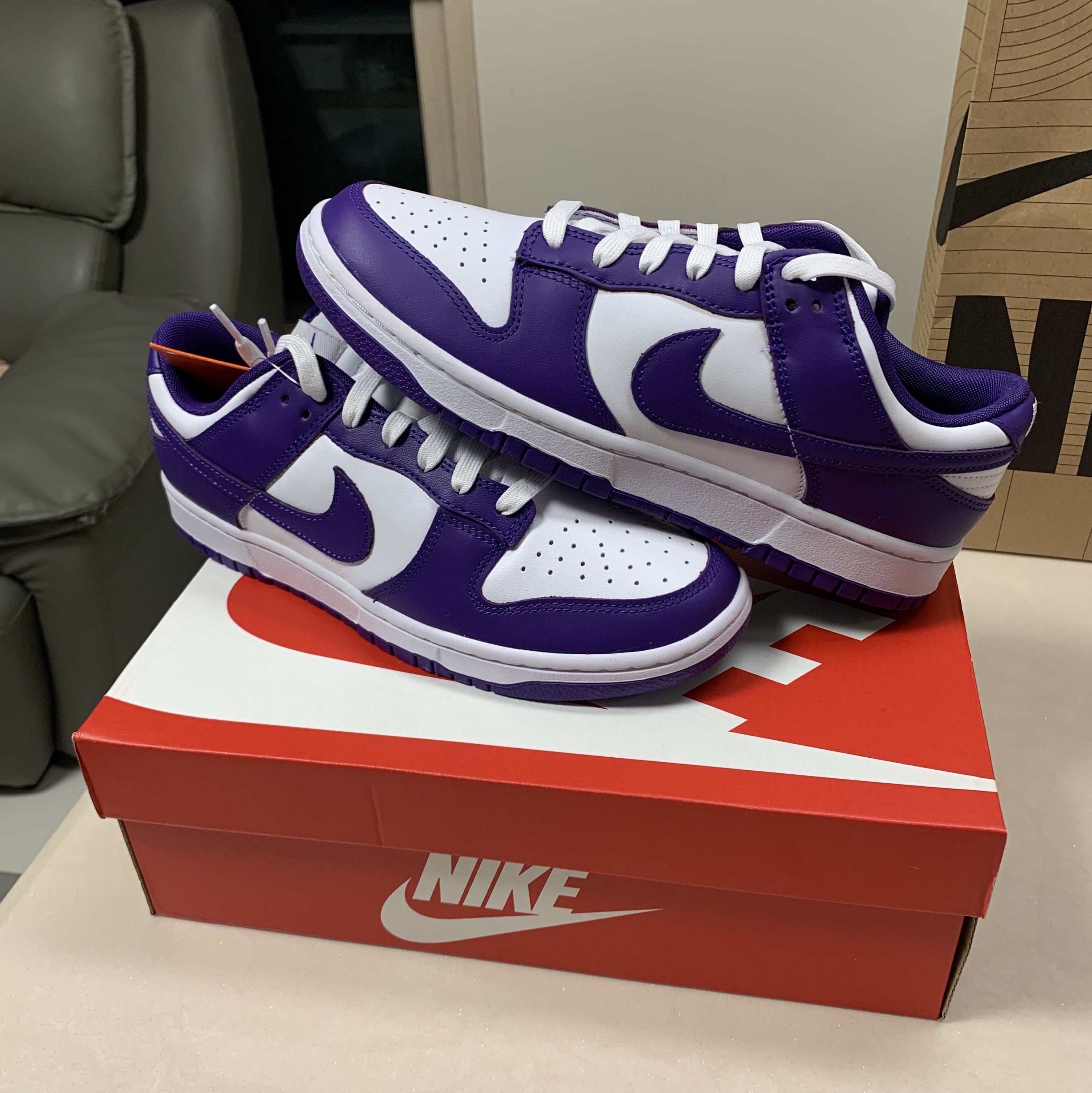 Nike Dunk Low Retro Championship Court Purple 착용 스타일 - 1