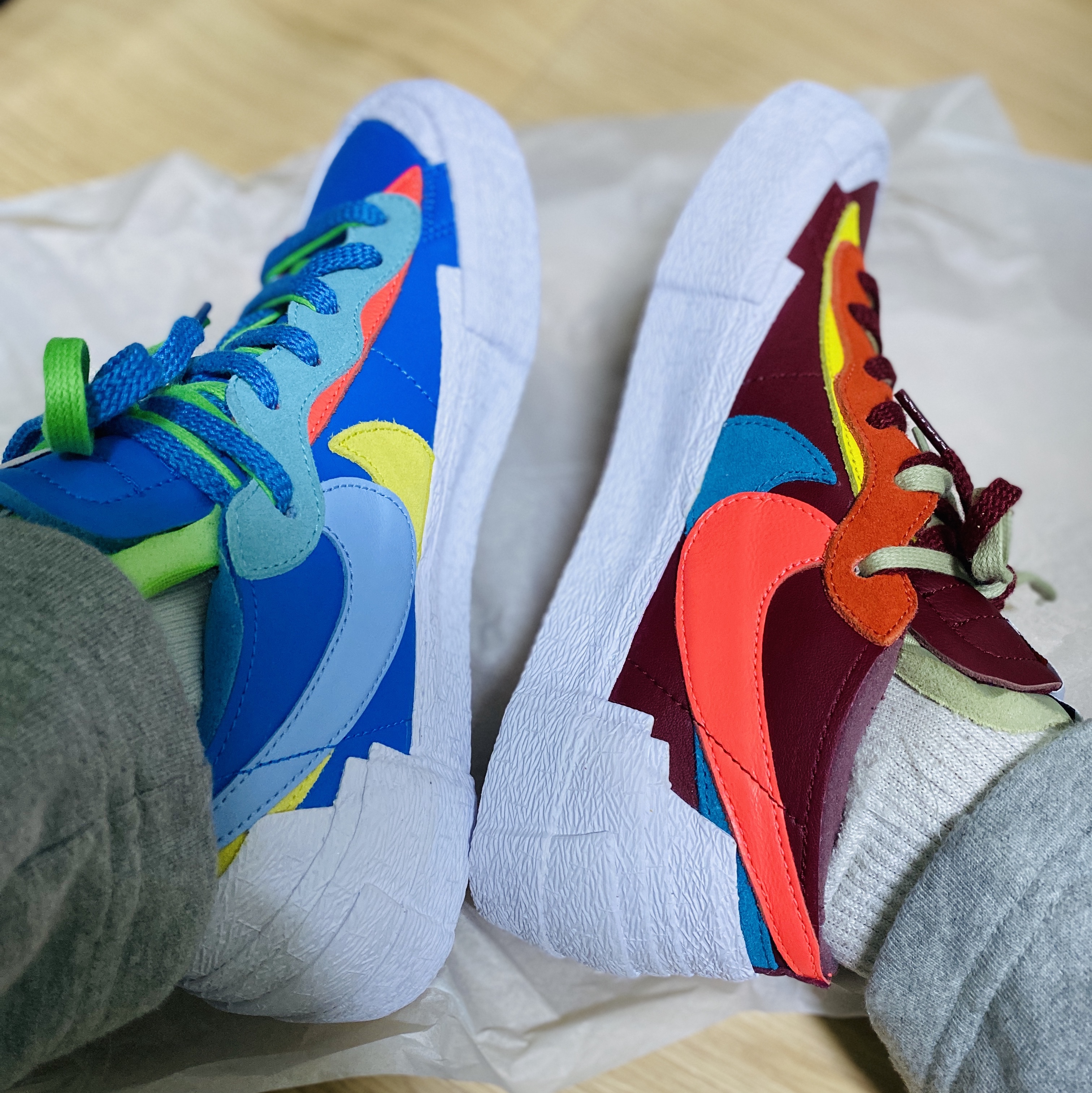 Nike x Sacai x Kaws Blazer Low Neptune Blue, Nike x Sacai x Kaws Blazer Low Team Red 착용 스타일