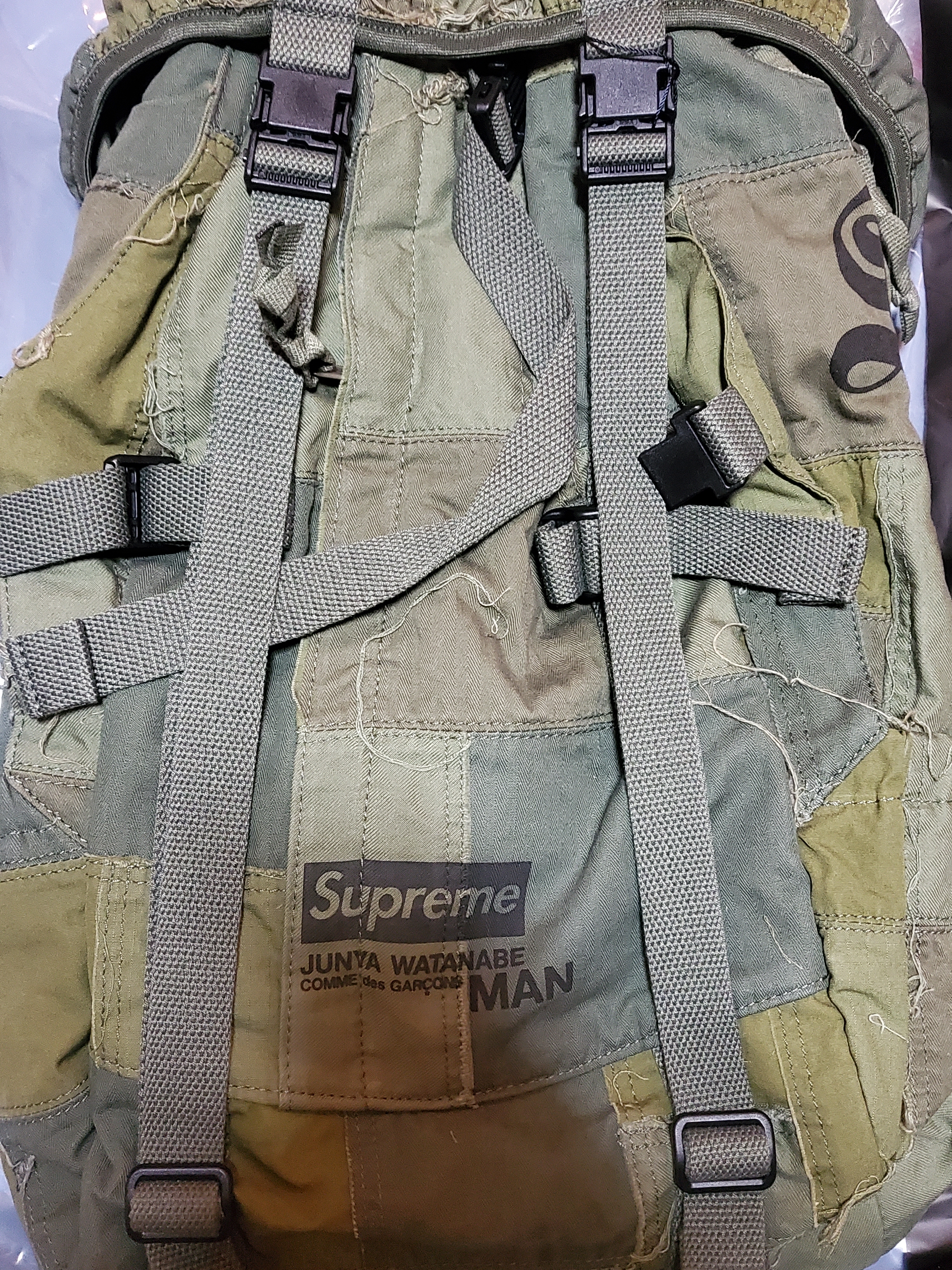 Supreme x Comme des Garcons Junya Watanabe Man Patchwork Backpack Olive - 21FW 착용 스타일
