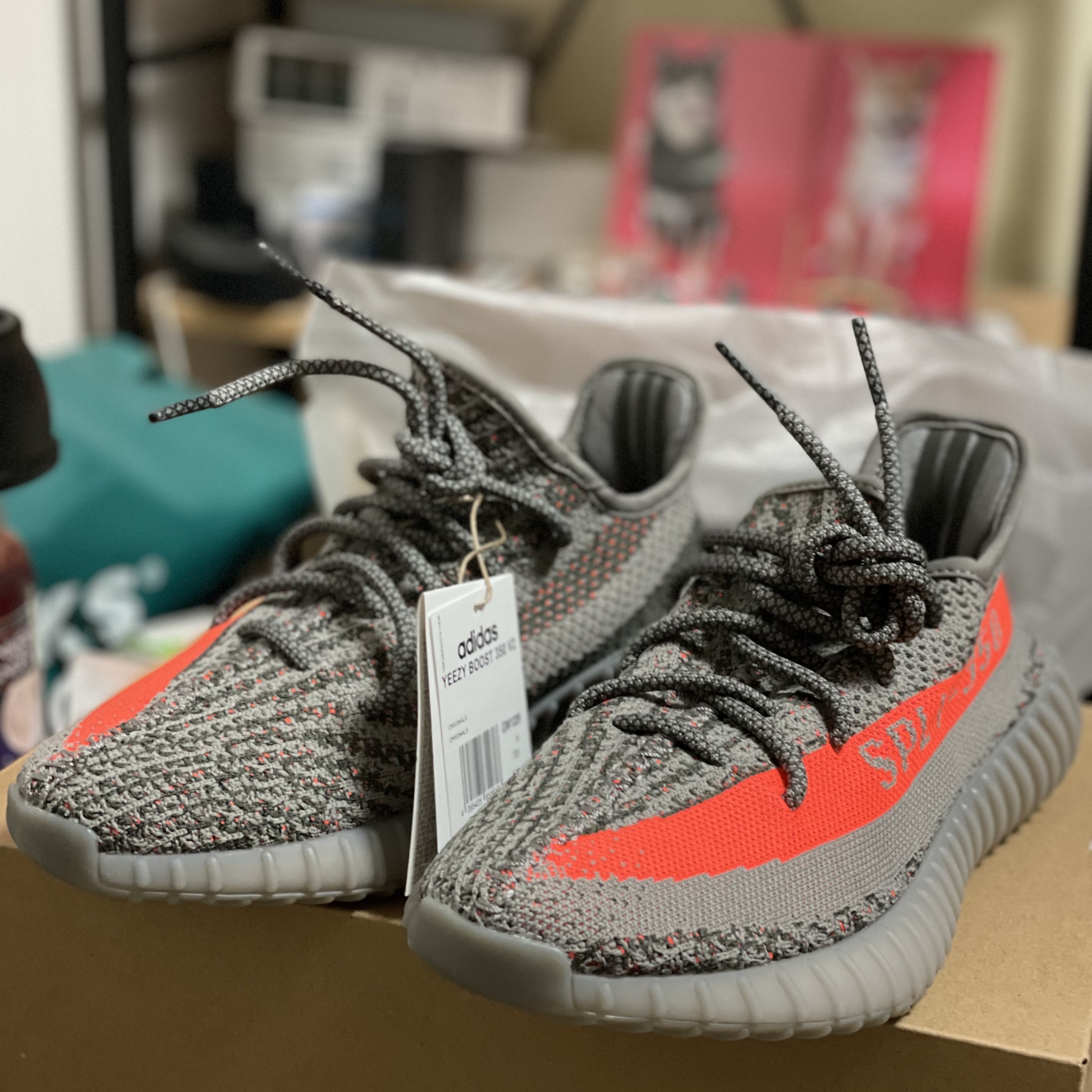 Adidas Yeezy Boost 350 V2 Beluga - Reflective 착용 스타일