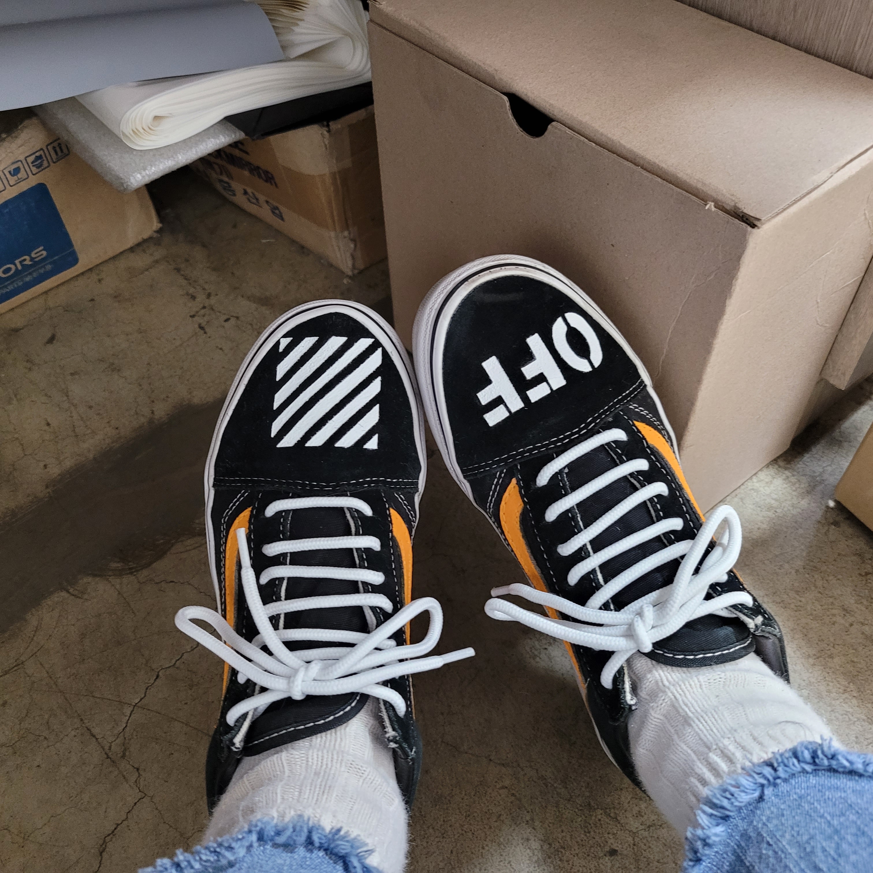 Vans Vault OG Old Skool LX Black 착용 스타일 - 2