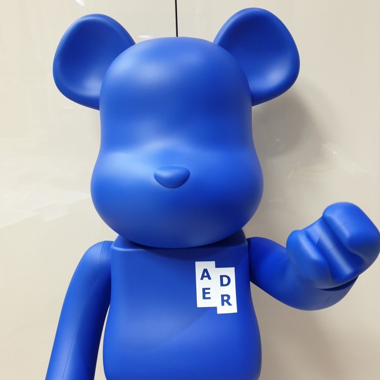 Bearbrick x Ader Error 1000%, Bearbrick x Ader Error 400% 착용 스타일 - 2