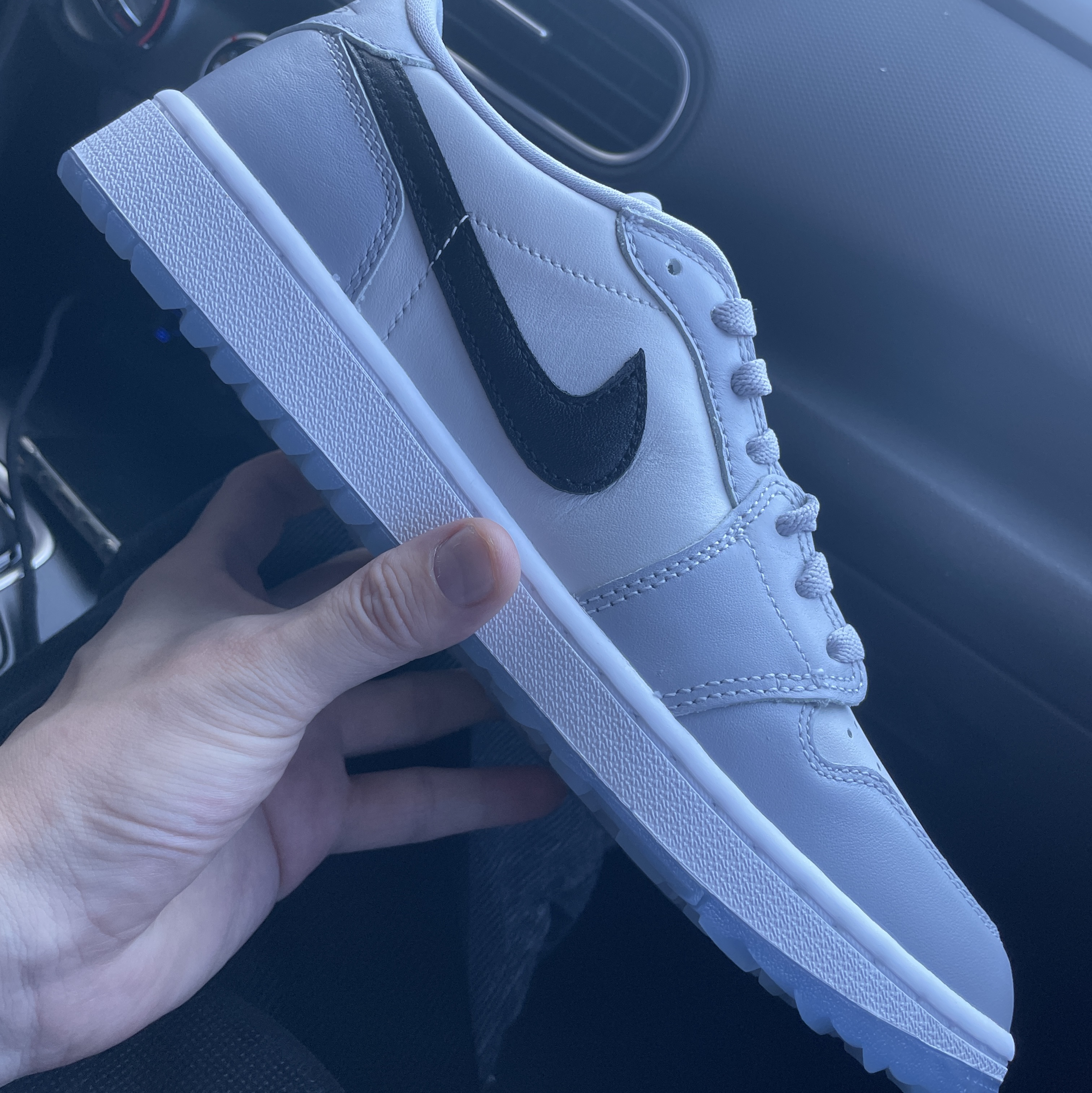Jordan 1 Low Golf Wolf Grey 착용 스타일 - 3