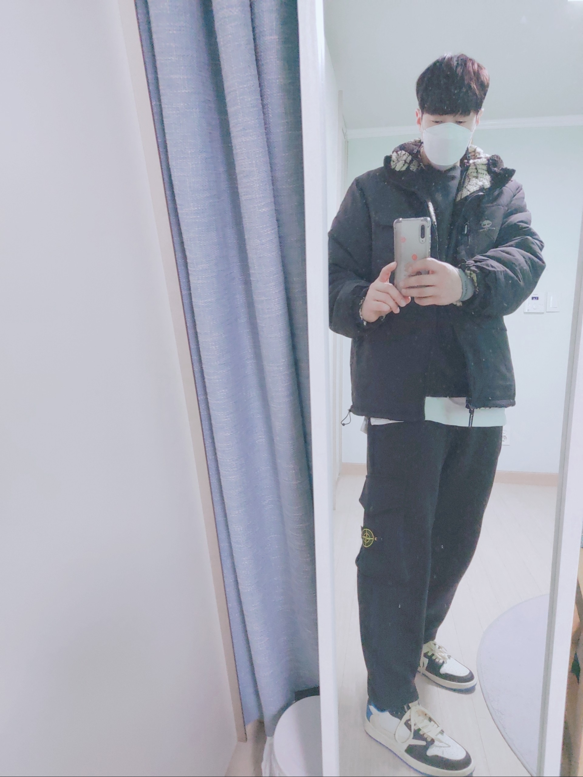 Supreme x Timberland Reversible Ripstop Jacket Black - 21FW, Jordan 1 x Travis Scott x Fragment Retro Low OG SP Military Blue 착용 스타일 - 1