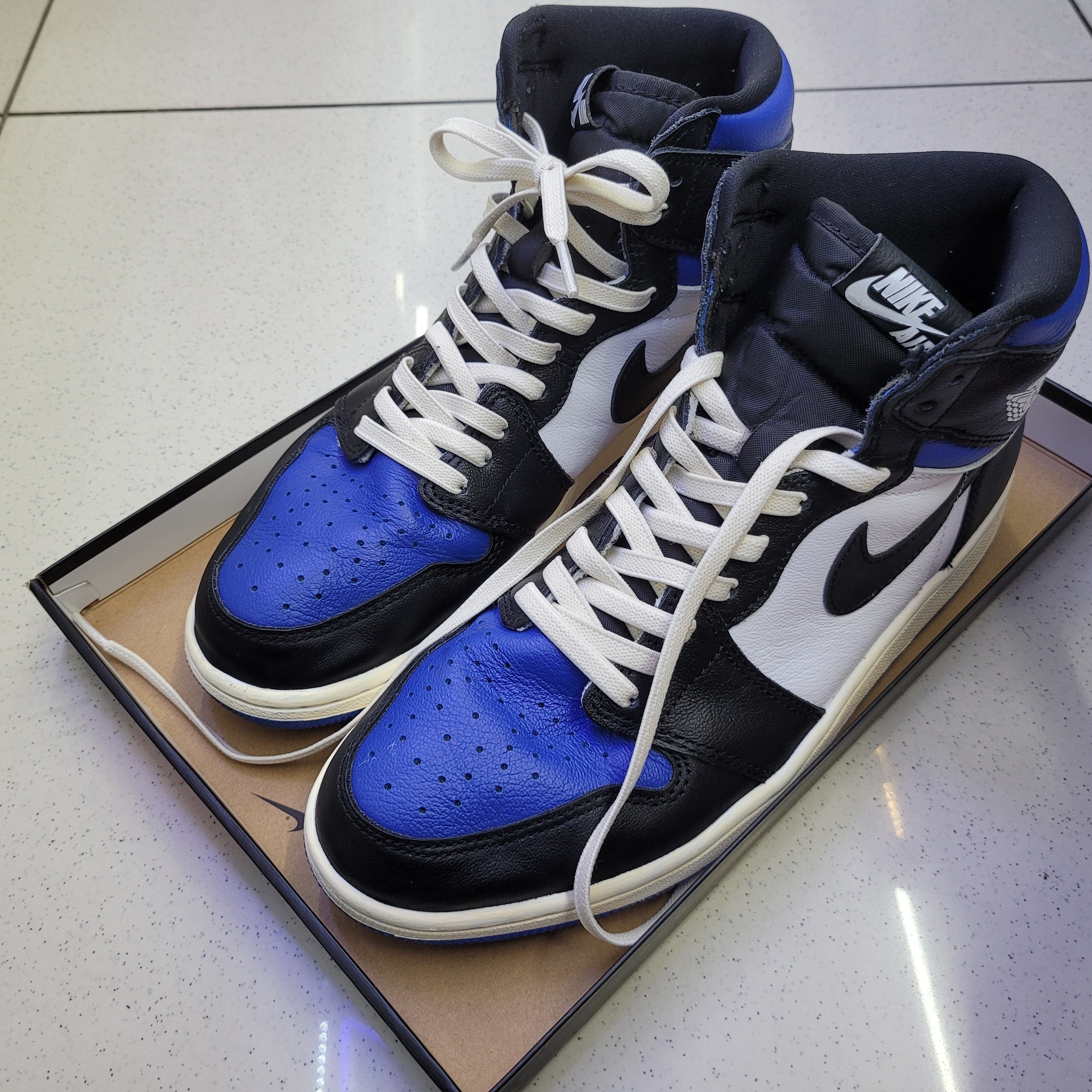Jordan 1 Retro High OG Royal Toe 착용 스타일 - 2