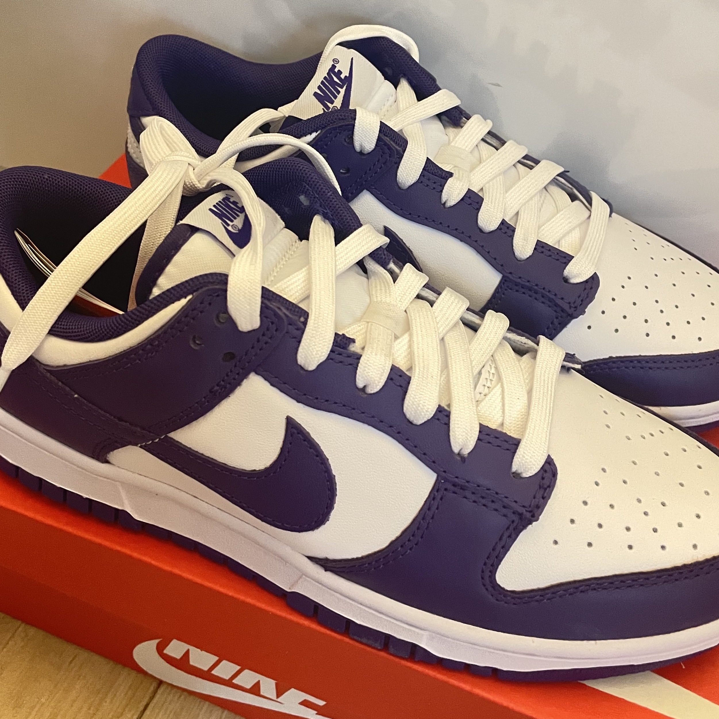 Nike Dunk Low Retro Championship Court Purple 착용 스타일