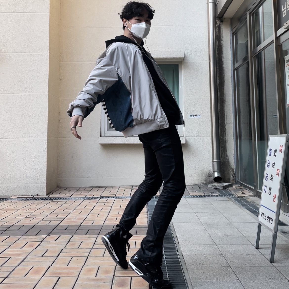 Jordan 4 Retro 11Lab4 Black 착용 스타일