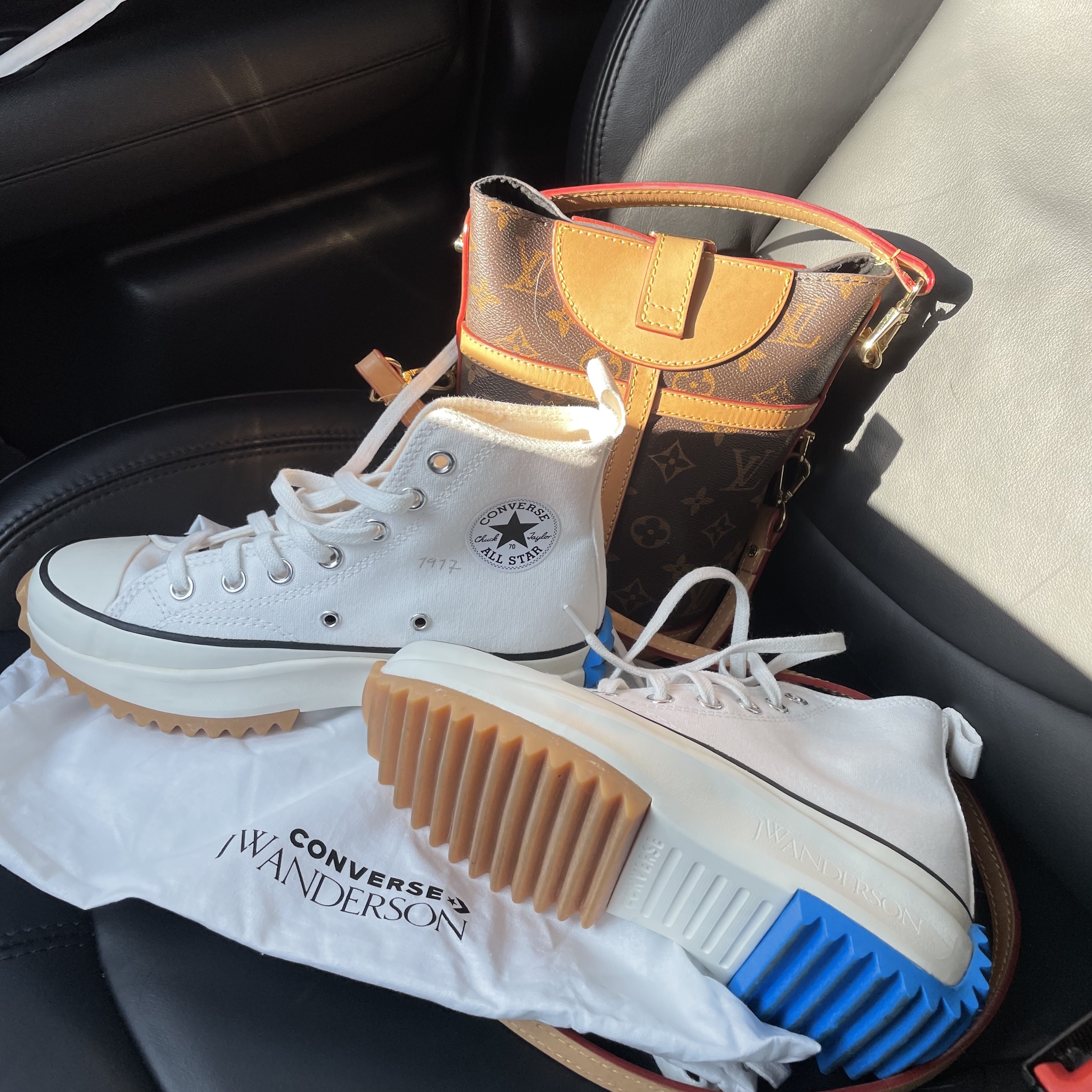 Converse x JW Anderson Run Star Hike Hi White 착용 스타일