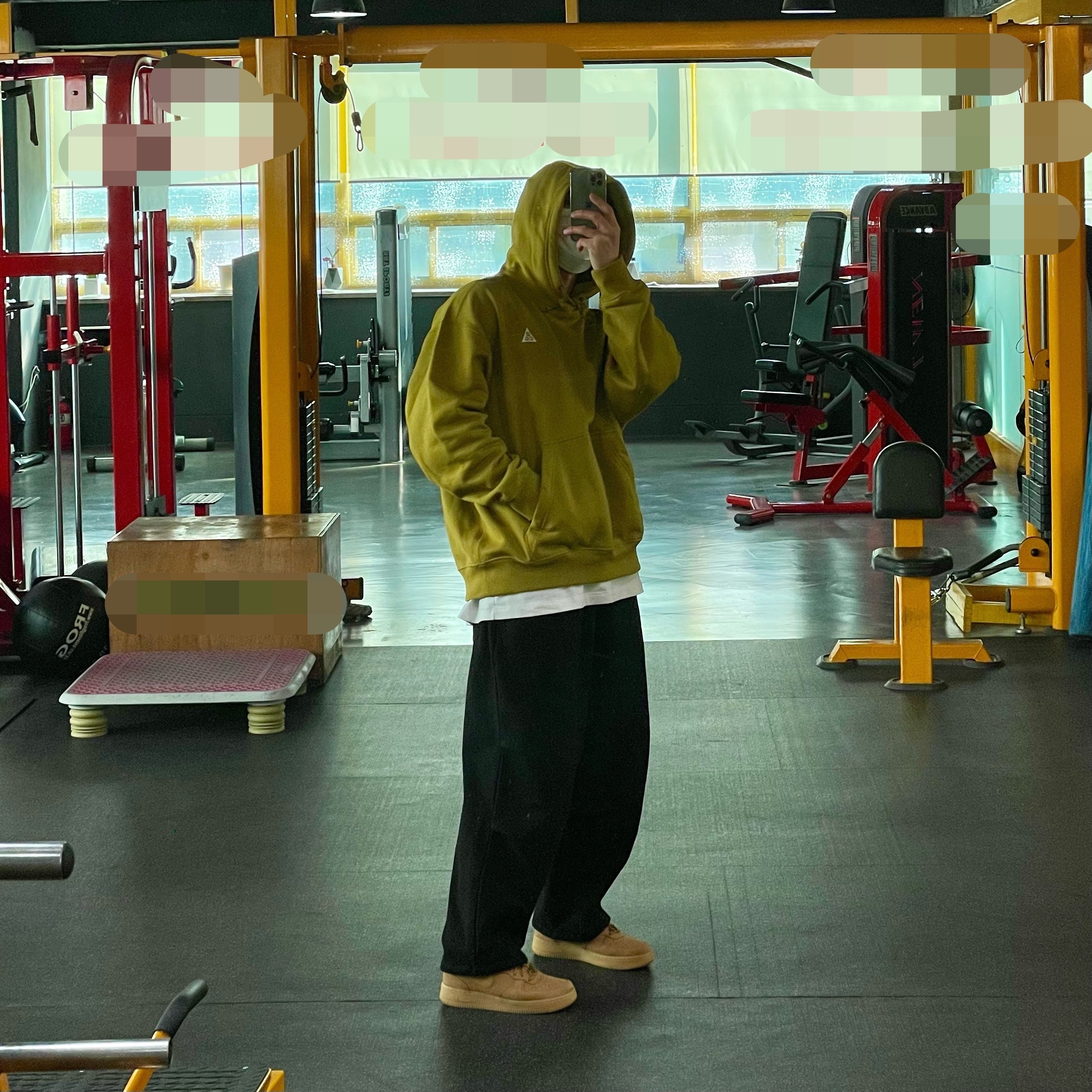 Nike ACG Pullover Fleece Hoodie Peat Moss - US/EU, Nike Air Force 1 Mid '07 WB Flax 착용 스타일