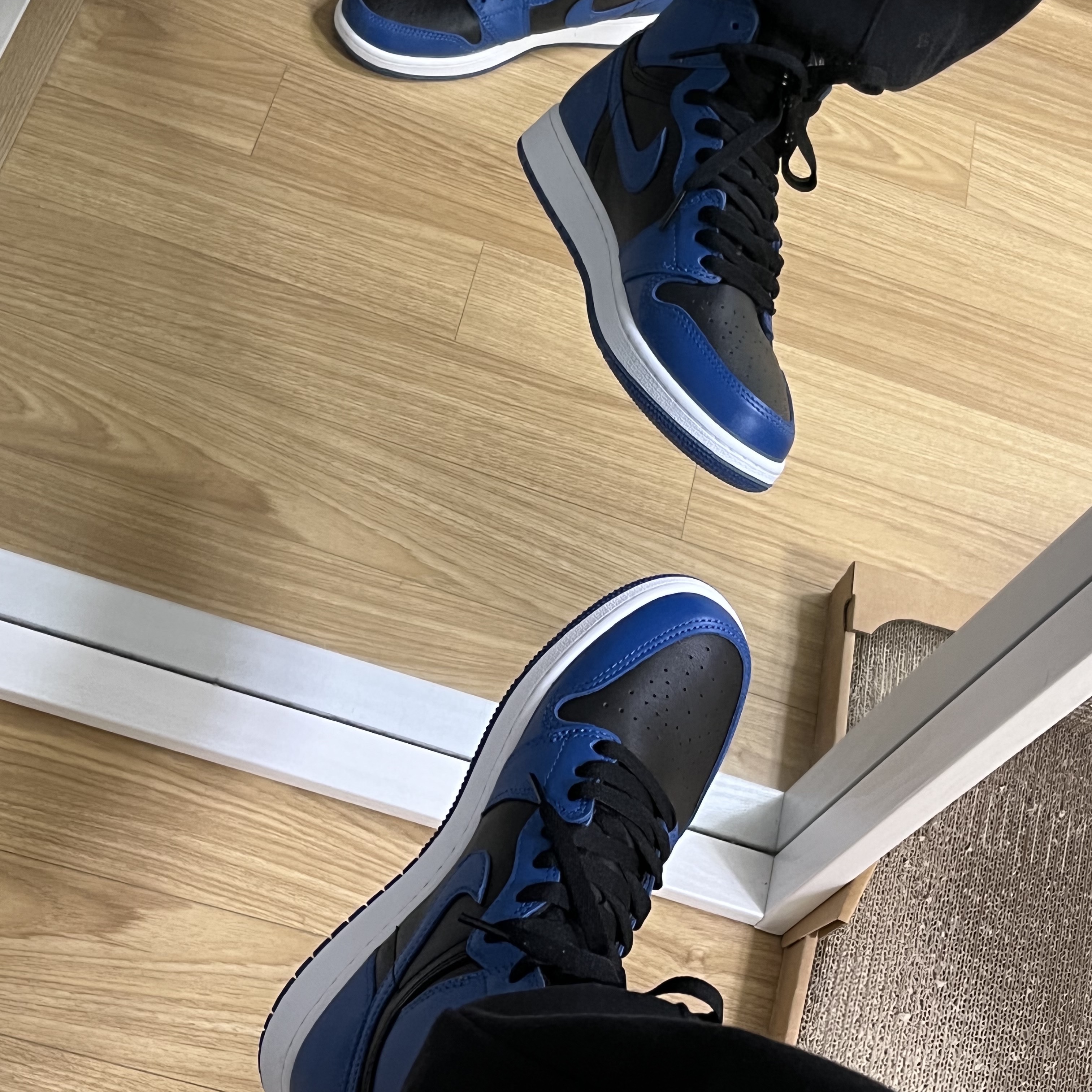 (GS) Jordan 1 Retro High OG Dark Marina Blue, Jordan 1 Retro High OG Dark Marina Blue 착용 스타일 - 3