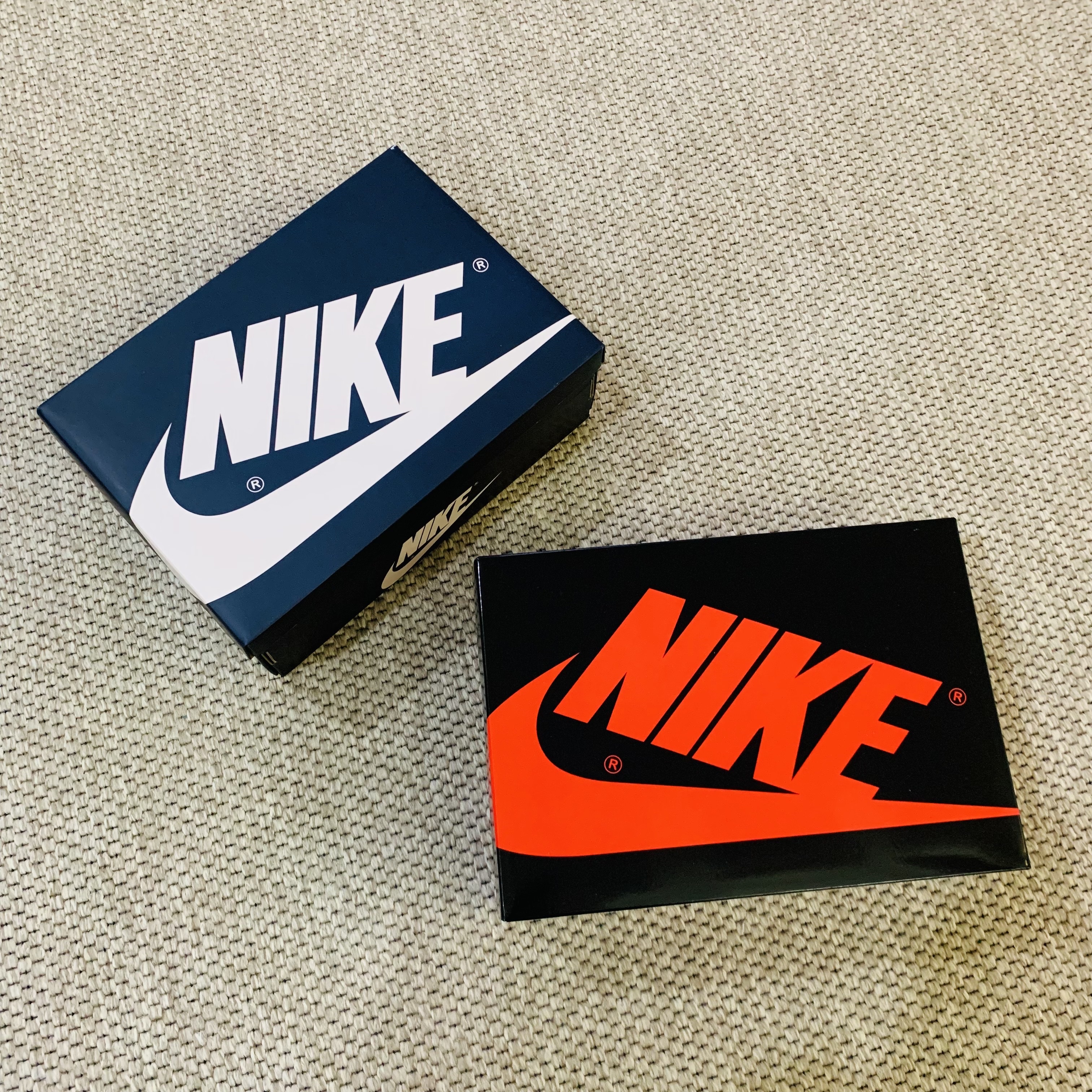 Jordan 1 Retro High OG Patent Bred, (W) Jordan 1 Retro High OG Atmosphere 착용 스타일 - 1