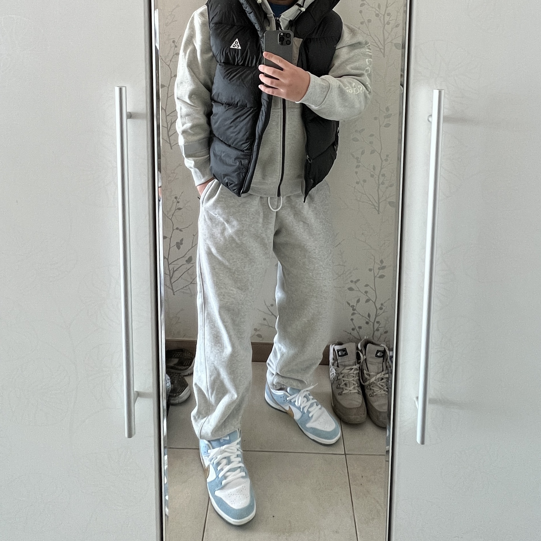 Nike ACG Therma-Fit ADV Lunar Lake Puffer Vest Black - Asia, Nike ACG Therma-Fit ADV Lunar Lake Puffer Vest Black - US/EU 착용 스타일