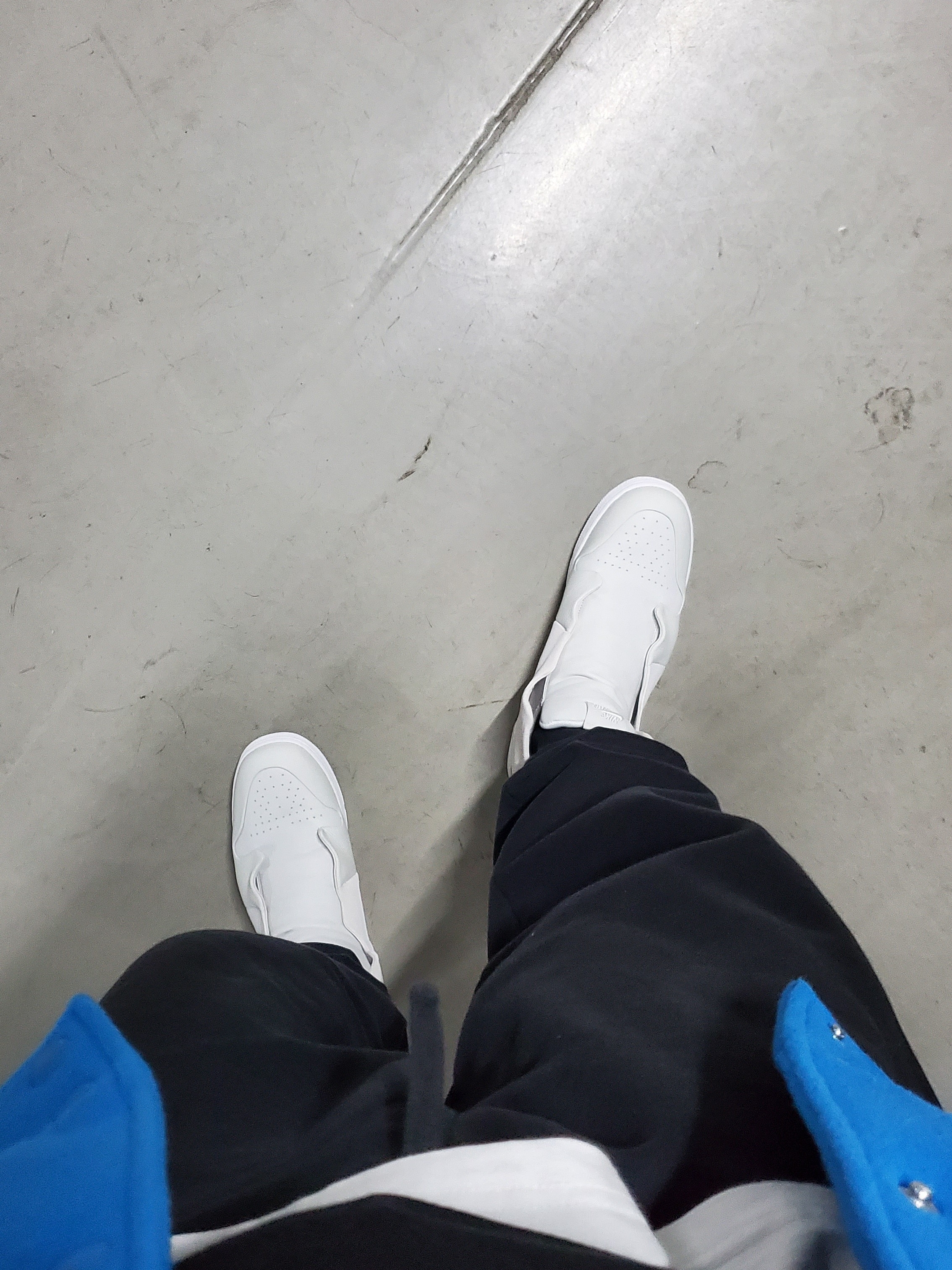 (W) Jordan 1 Sage XX Off White 착용 스타일 - 4