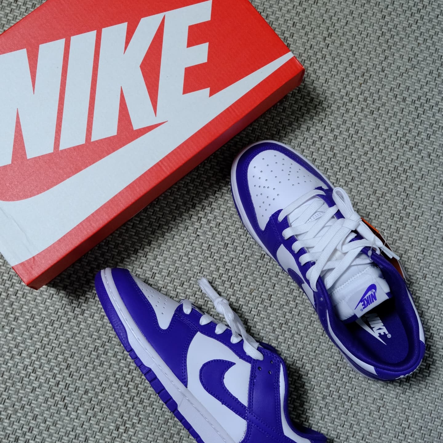 Nike Dunk Low Retro Championship Court Purple 착용 스타일 - 1