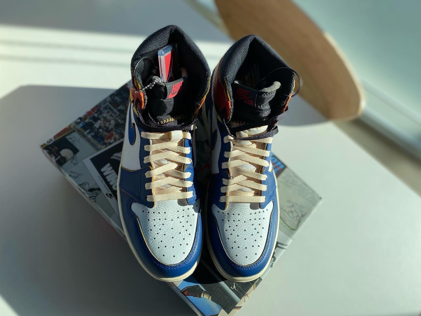 Jordan 1 x Union Retro High Blue Toe 착용 스타일 - 2