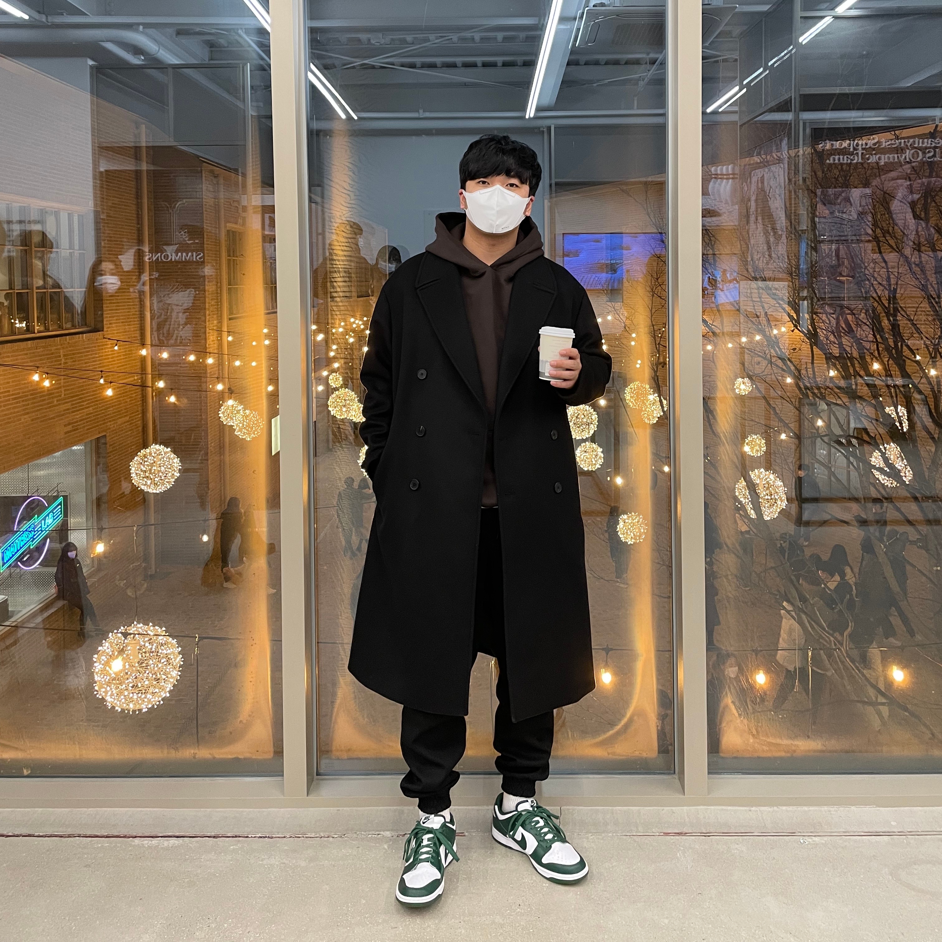 IAB Studio Hoodie Brown, New Balance 990vs3 Made in USA Grey - D Standard 착용 스타일 - 3