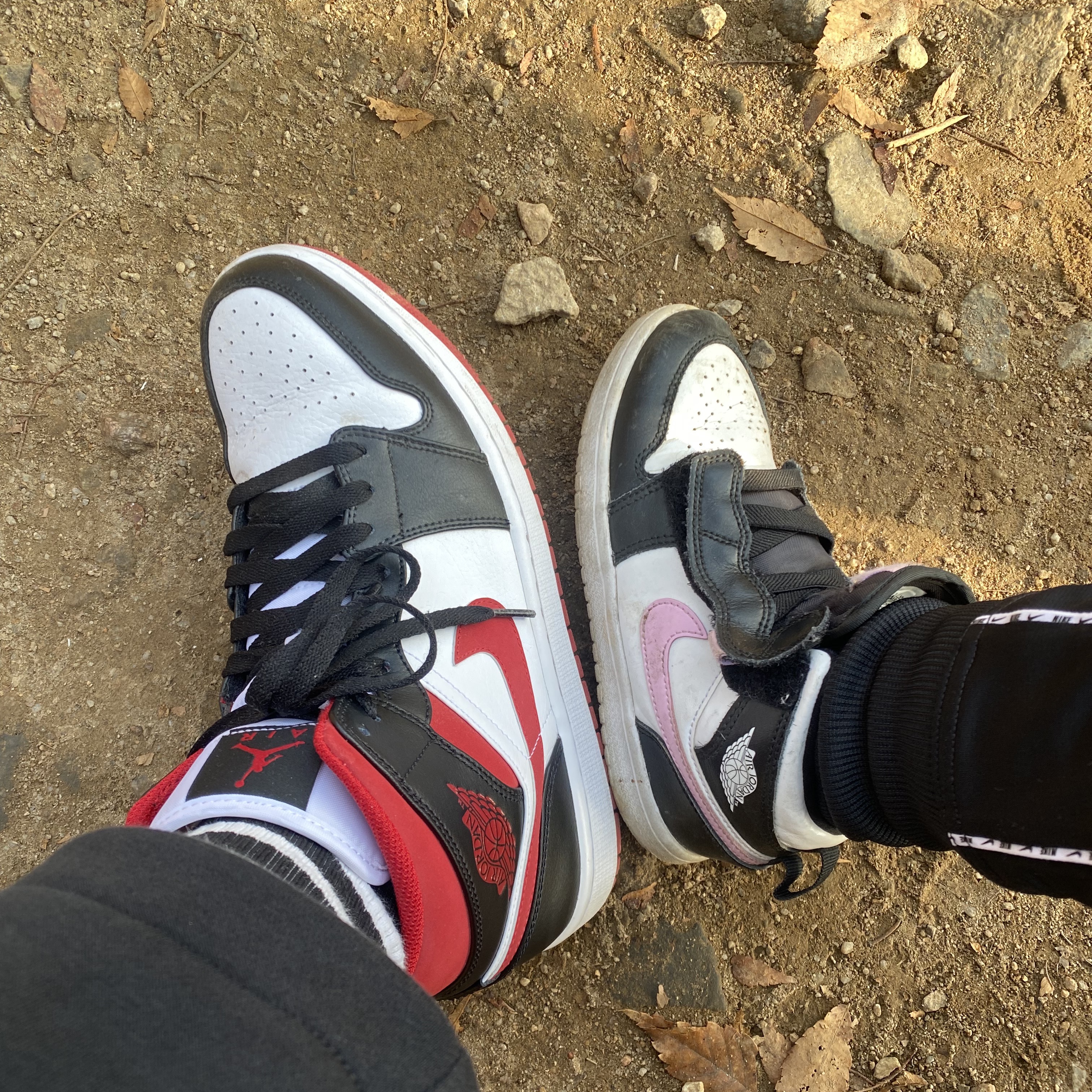 Jordan 1 Mid Gym Red Black White 착용 스타일