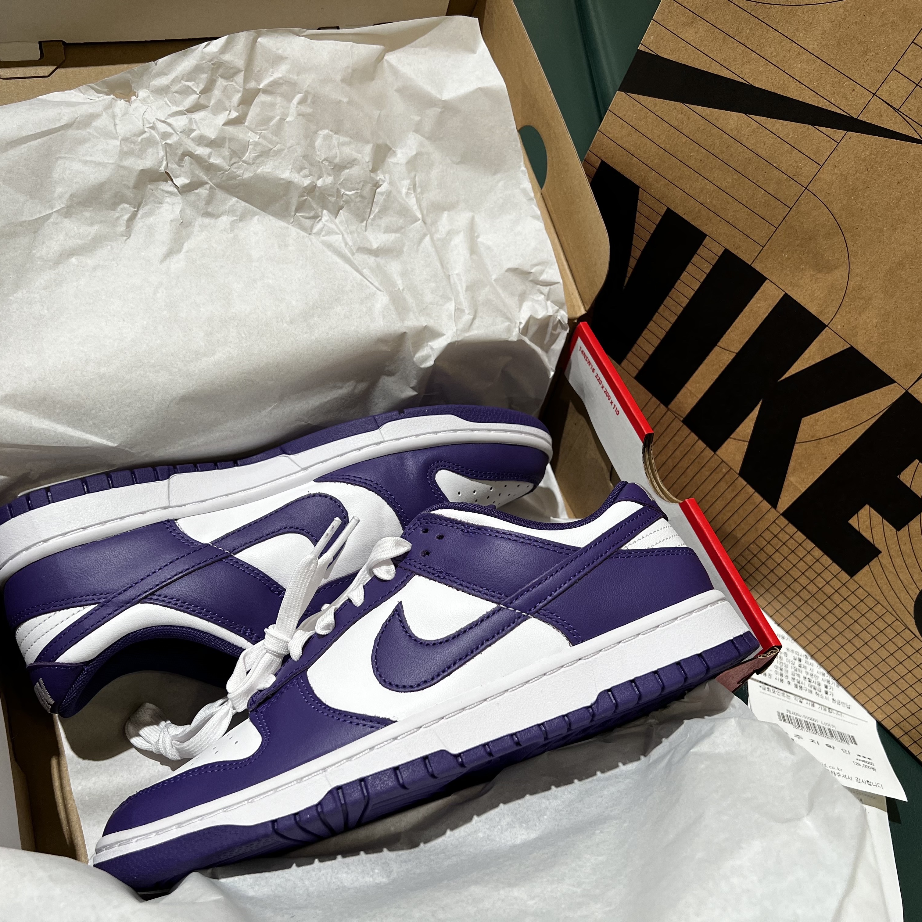 Nike Dunk Low Retro Championship Court Purple 착용 스타일