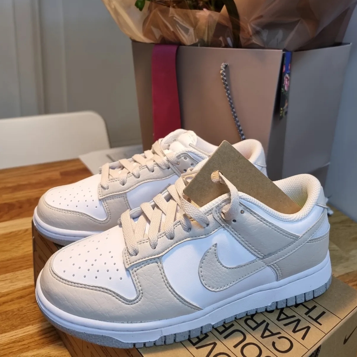 (W) Nike Dunk Low Next Nature Light Orewood Brown 착용 스타일