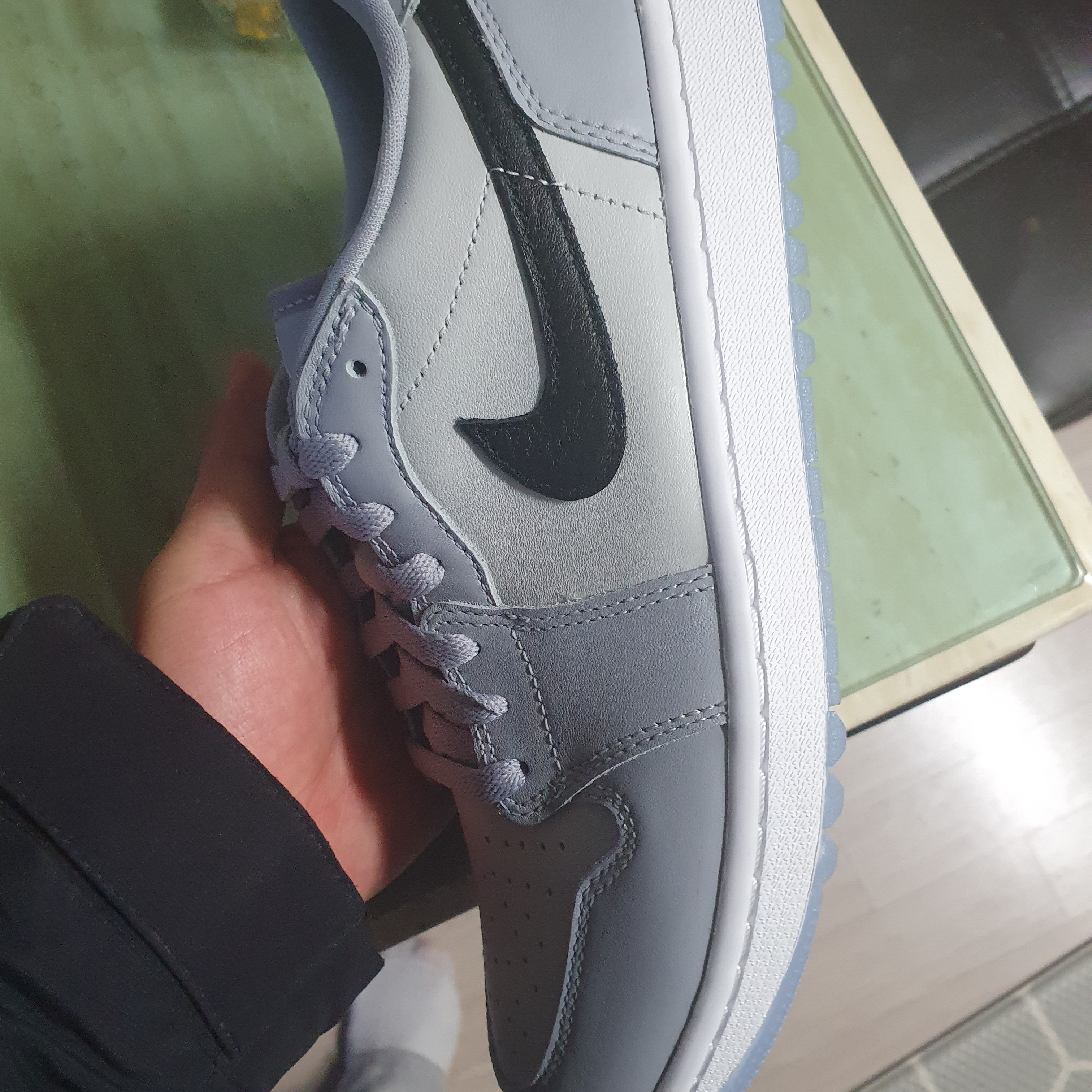 Jordan 1 Low Golf Wolf Grey 착용 스타일