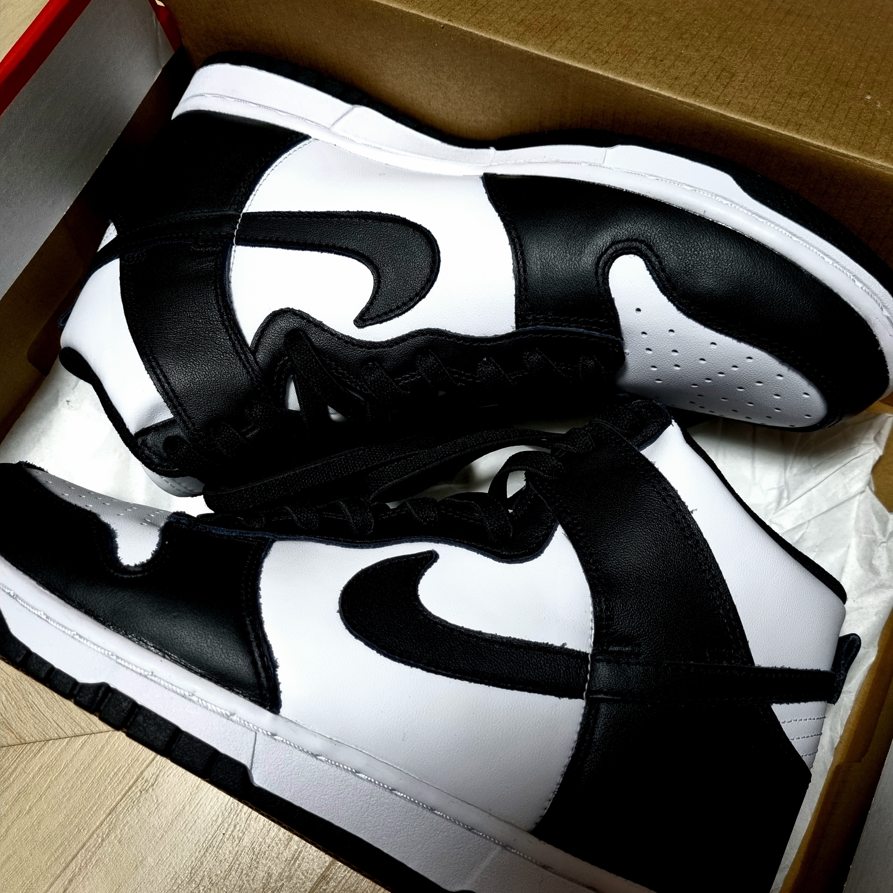 (W) Nike Dunk High Black and White, Nike Dunk High Retro Championship White 착용 스타일