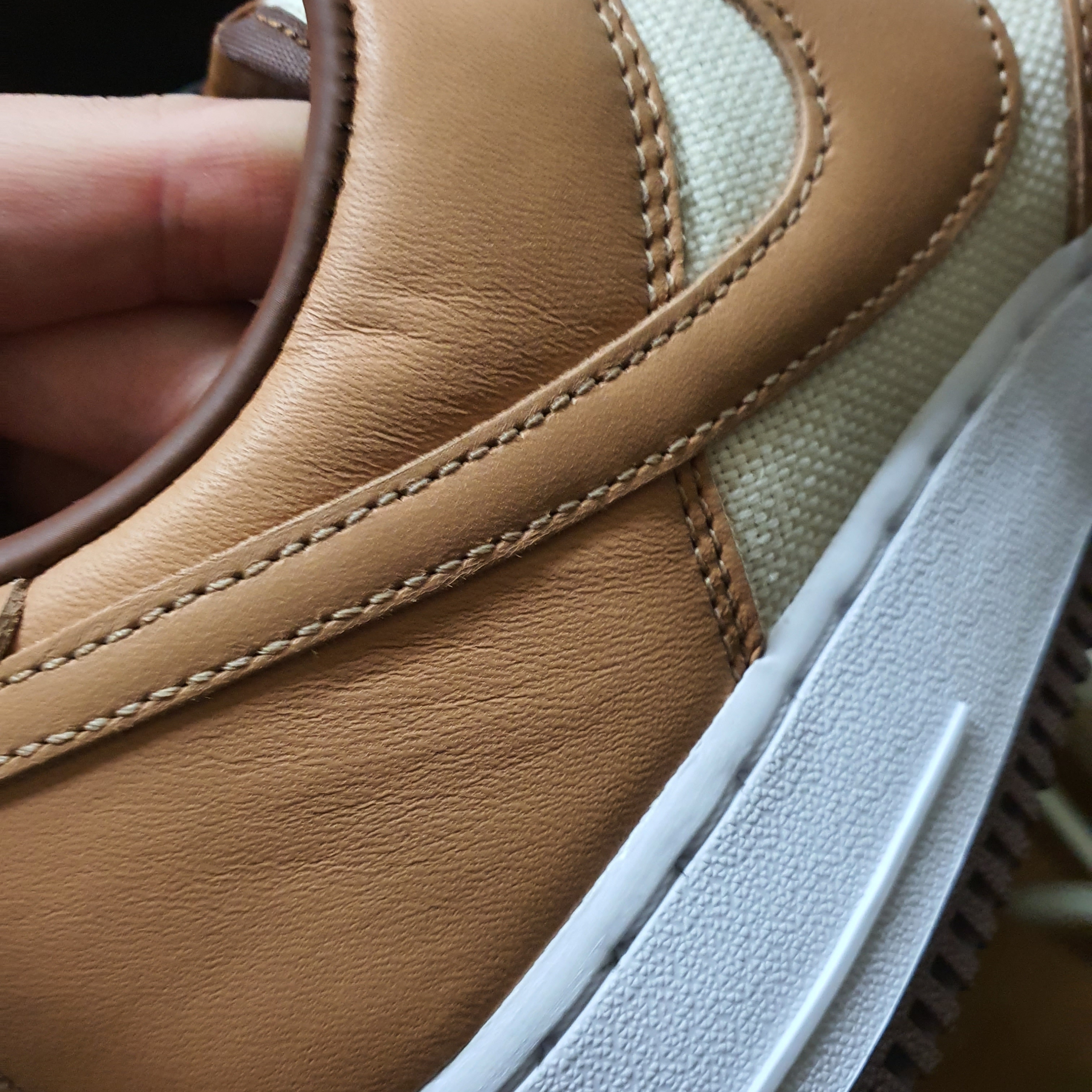 Nike Air Force 1 Low QS Acorn 2021 착용 스타일 - 3
