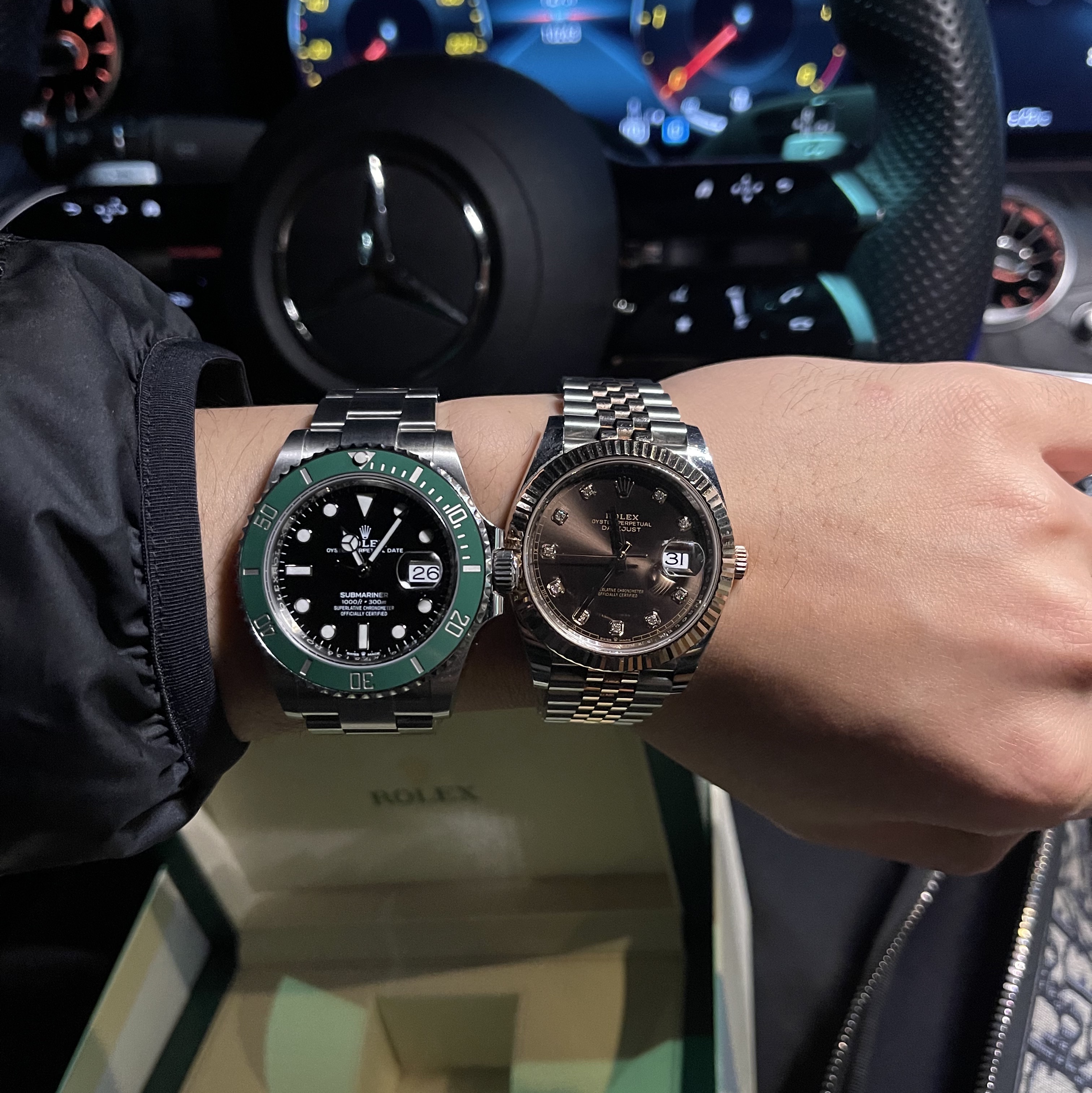Rolex Submariner Date 41mm 126610LV Black Oyster, Rolex Datejust 41mm 126331 Chocolate Diamond-Set Jubilee 착용 스타일