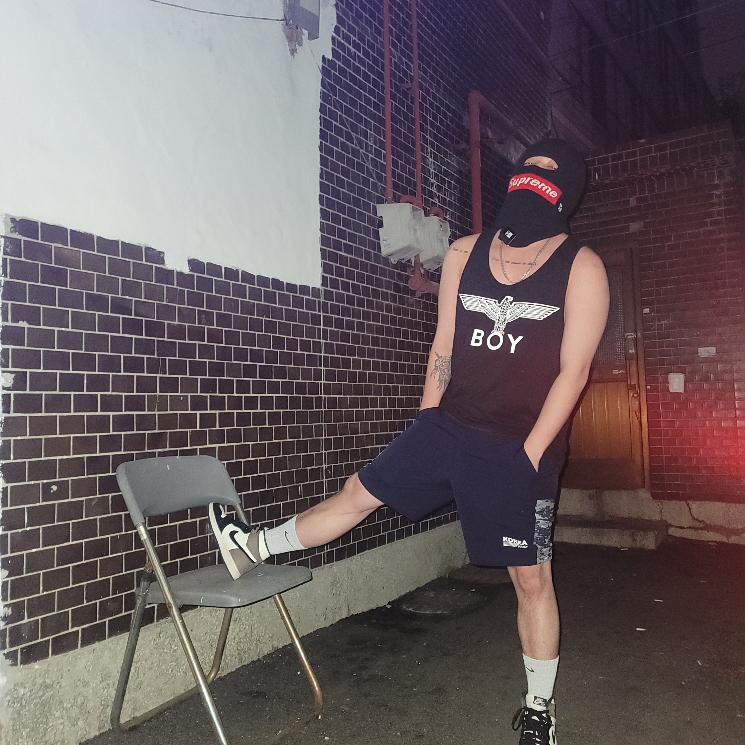 Jordan 1 Retro High OG Black Mocha, Supreme New Era Box Logo Balaclava Black - 21FW 착용 스타일 - 2