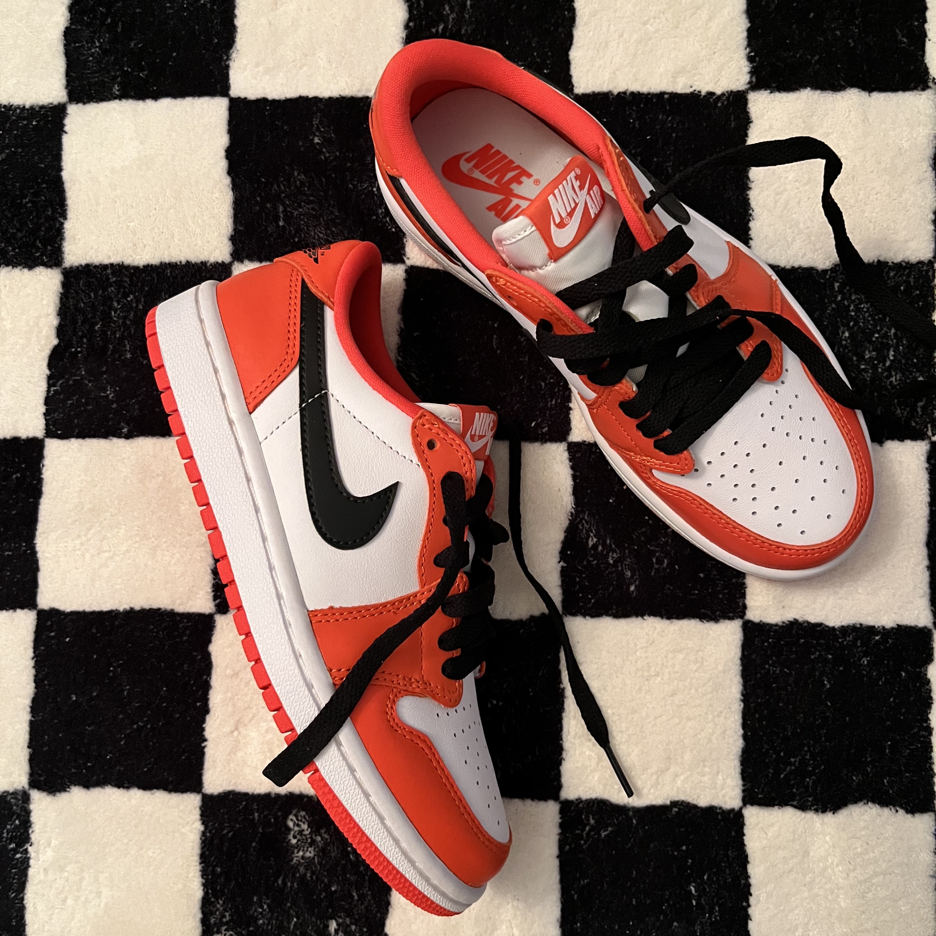 (W) Jordan 1 Low OG Starfish 착용 스타일 - 2