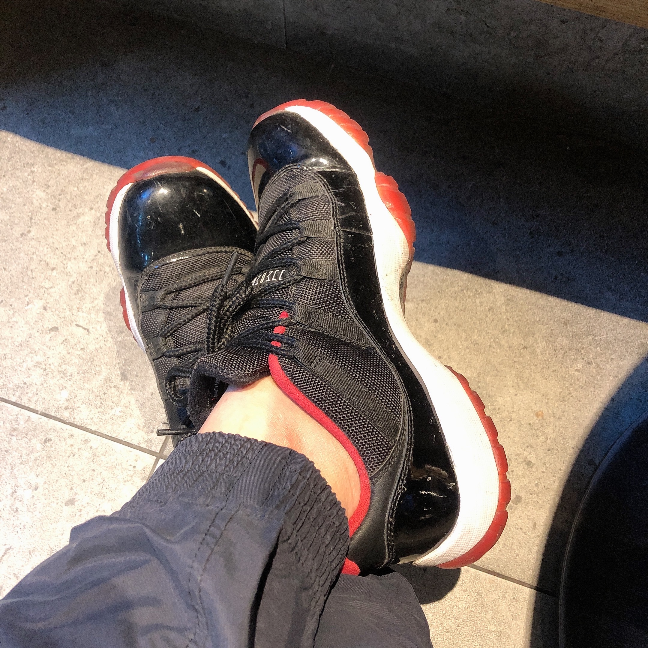 Jordan 11 Retro Low Bred 착용 스타일