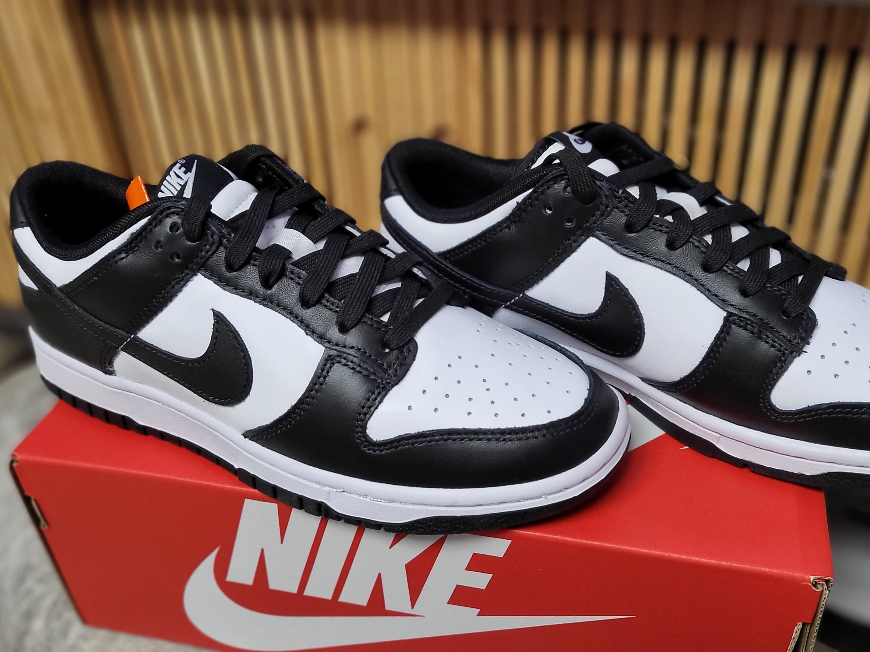 Nike Dunk Low Retro Black 착용 스타일 - 1