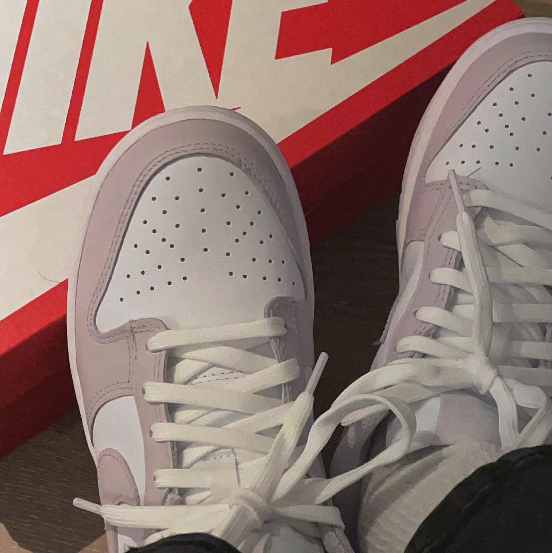(W) Nike Dunk Low Venice 착용 스타일 - 1