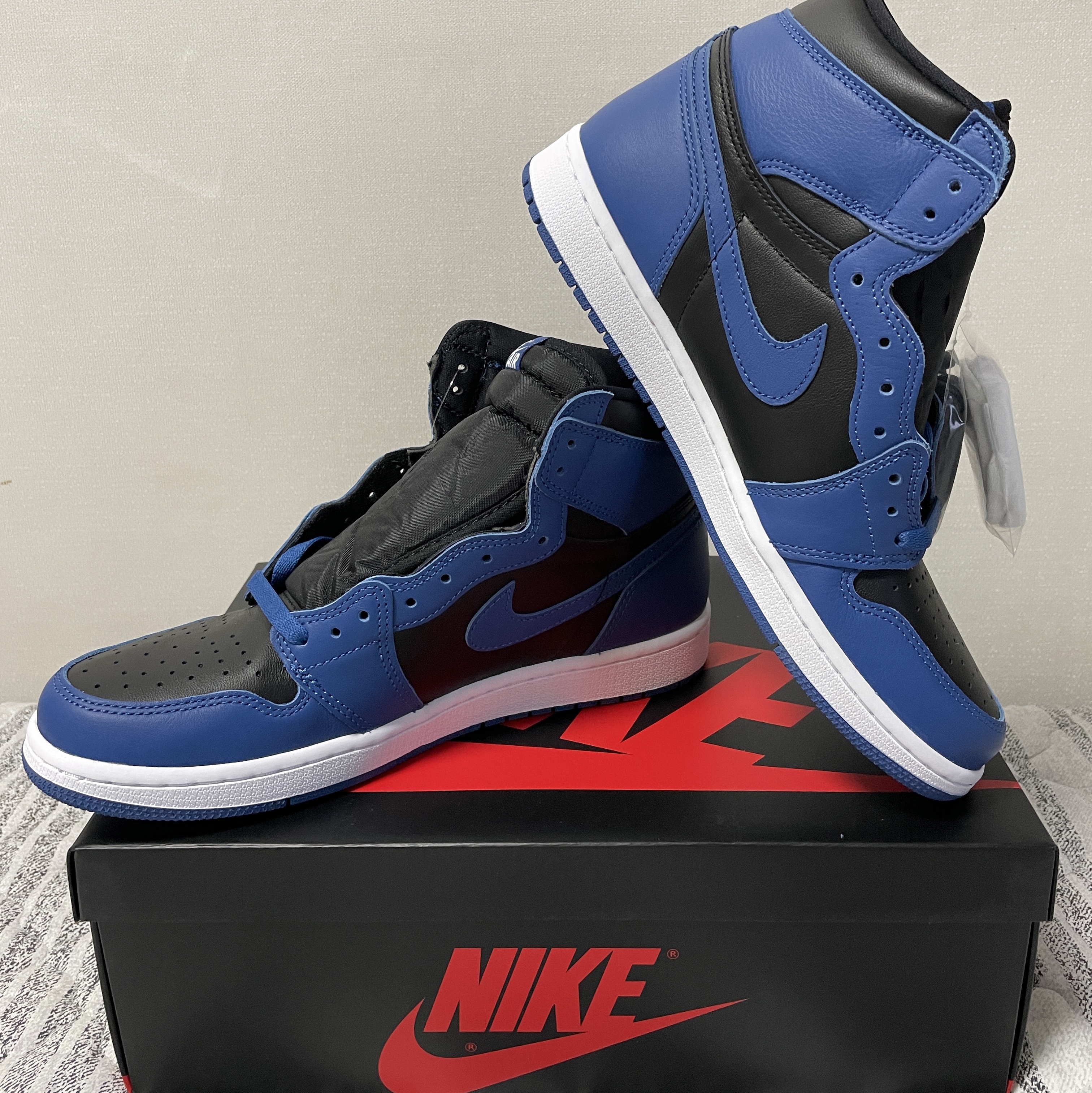 Jordan 1 Retro High OG Dark Marina Blue 착용 스타일