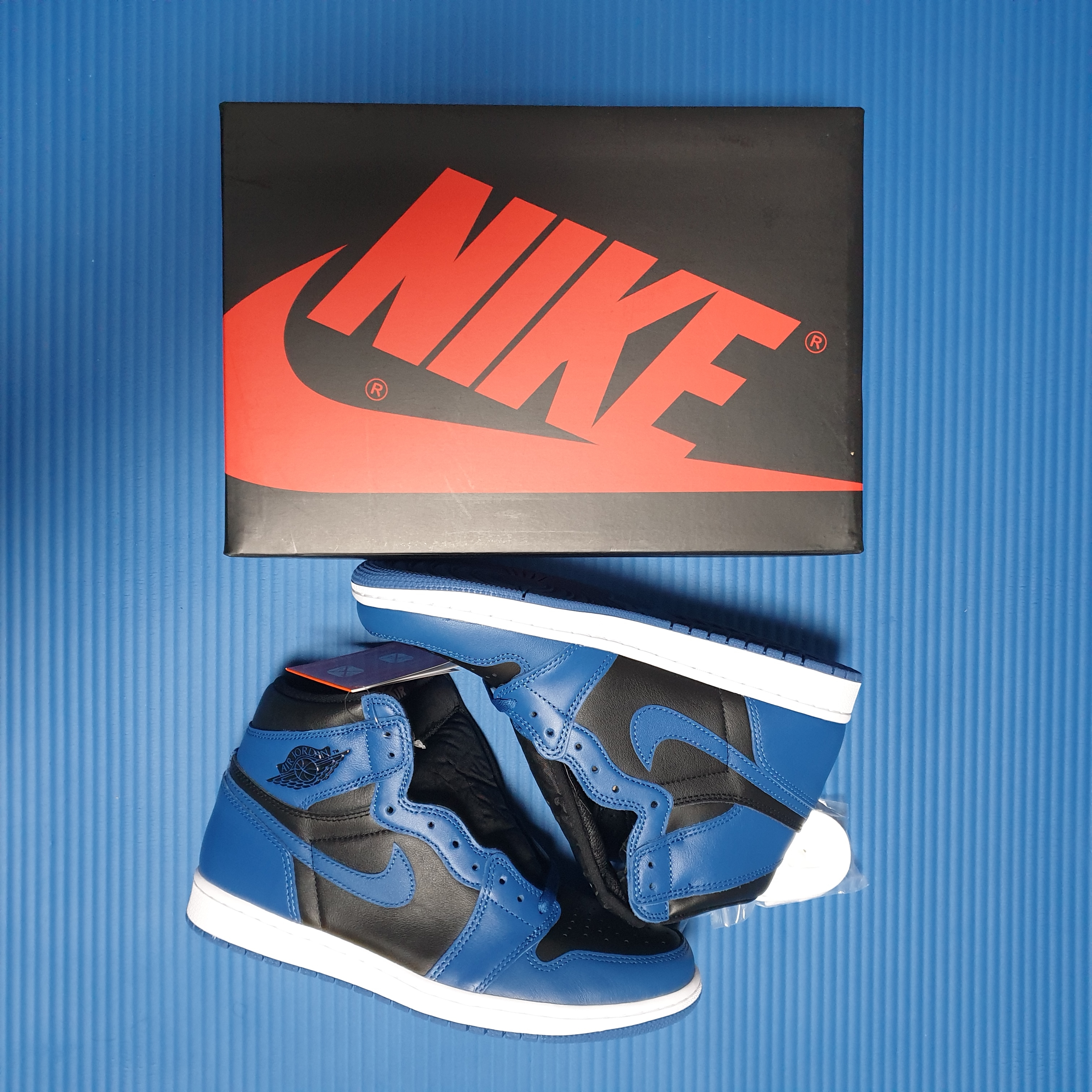 Jordan 1 Retro High OG Dark Marina Blue 착용 스타일