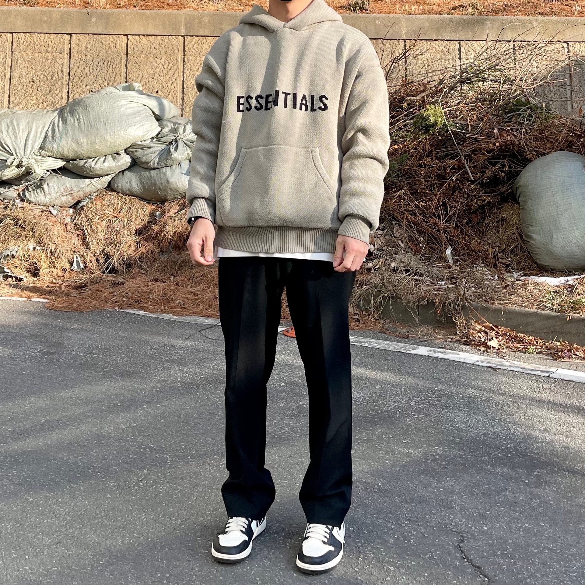 Essentials Knit Pullover Hoodie Pistachio - 21FW, Jordan 1 Retro High OG Black Mocha 착용 스타일