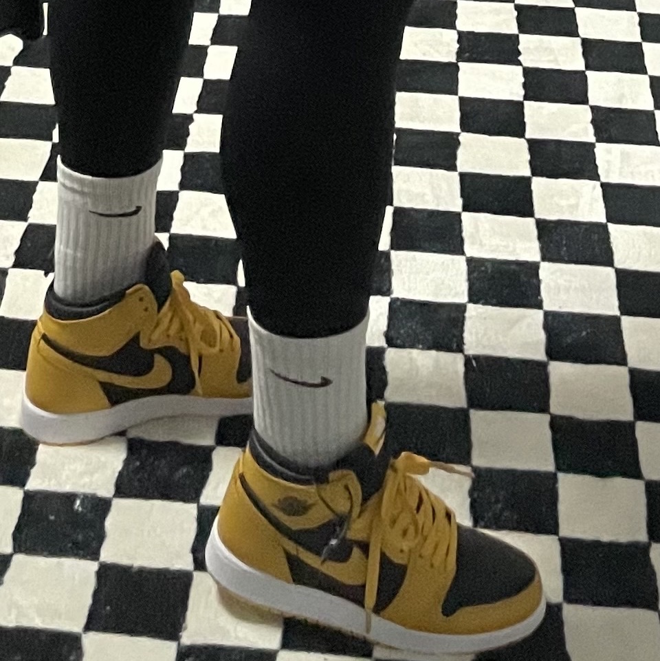 (GS) Jordan 1 Retro High OG Pollen 착용 스타일 - 2