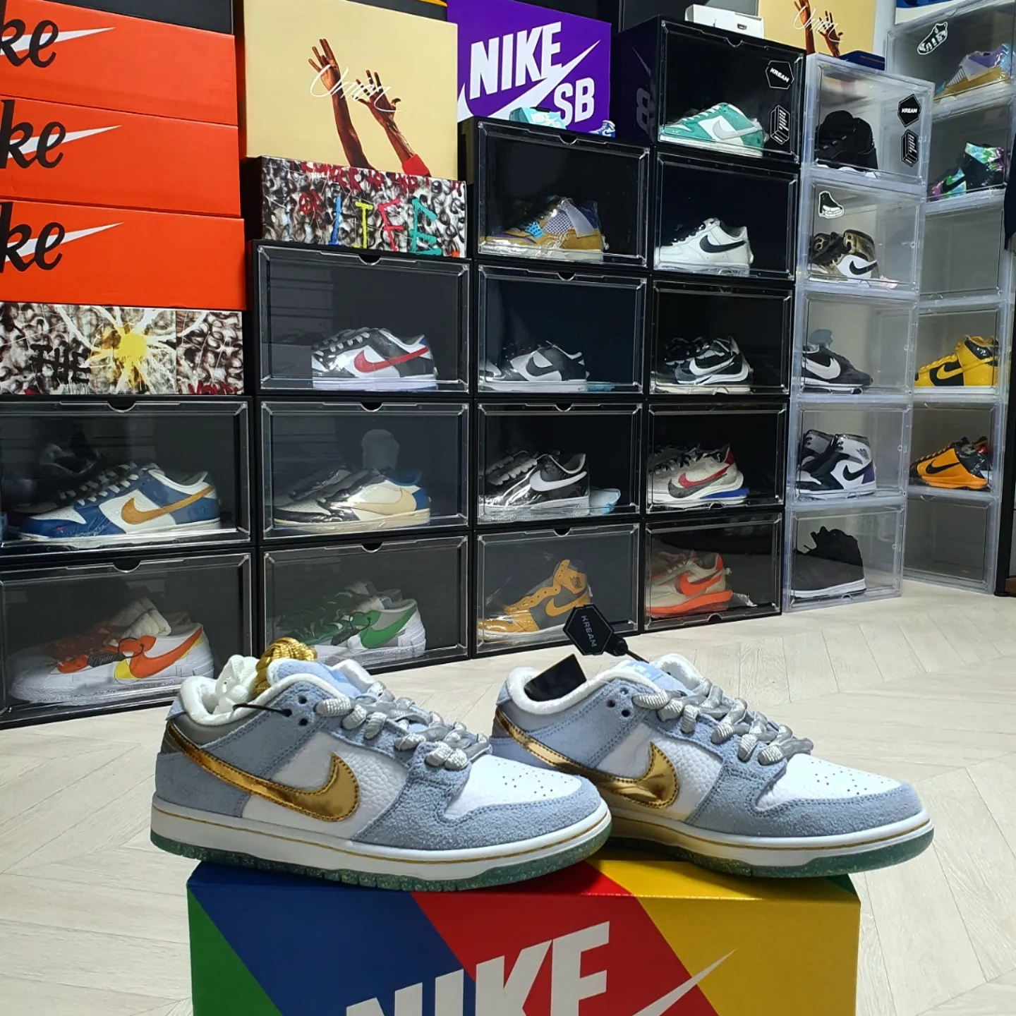Nike x Sean Cliver SB Dunk Low Holiday Special 착용 스타일