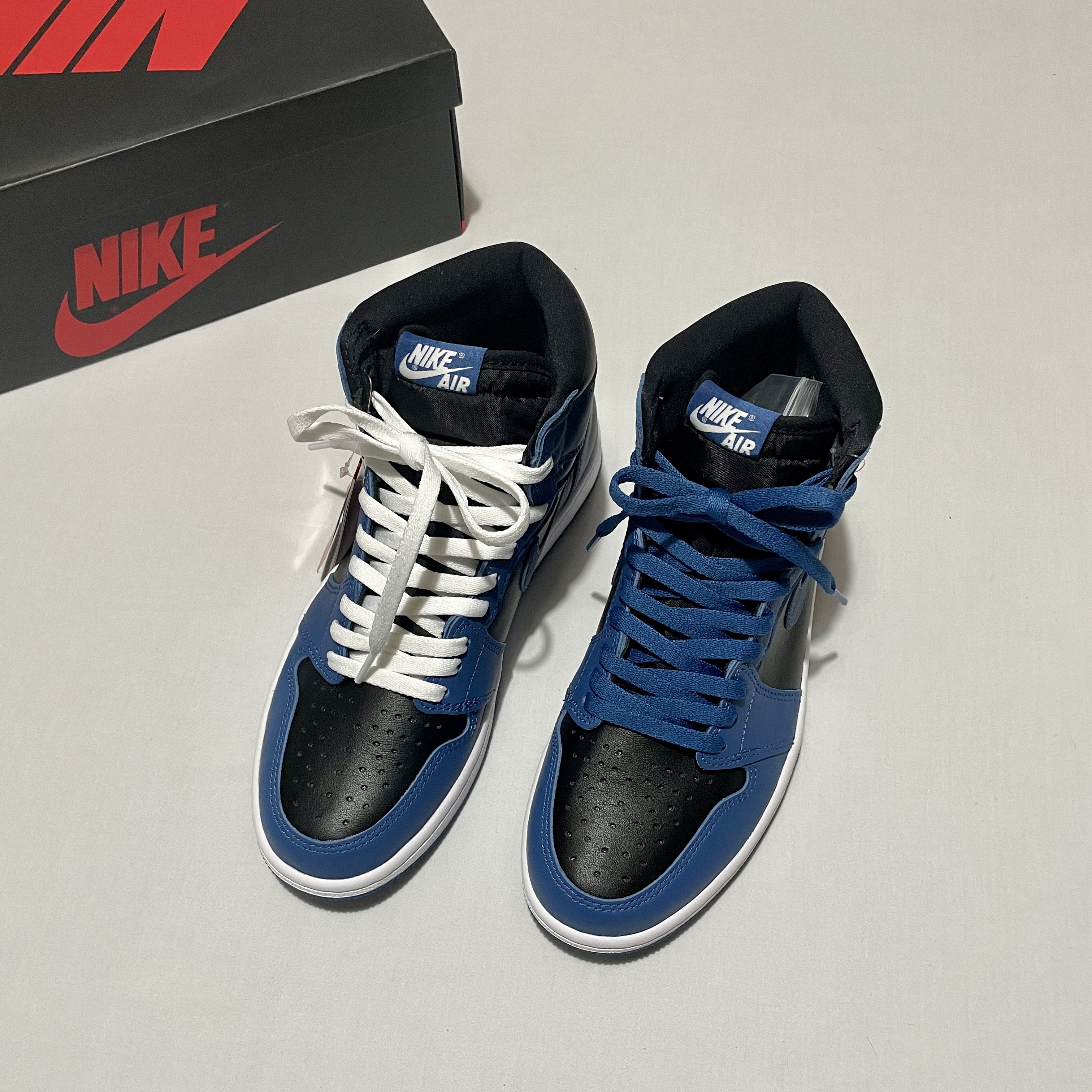 Jordan 1 Retro High OG Dark Marina Blue 착용 스타일 - 2
