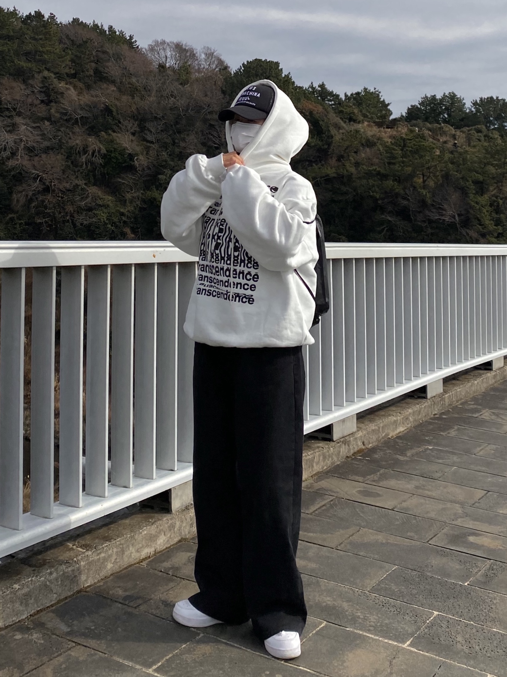 (W) Nike Air Force 1 '07 Low White 착용 스타일 - 2