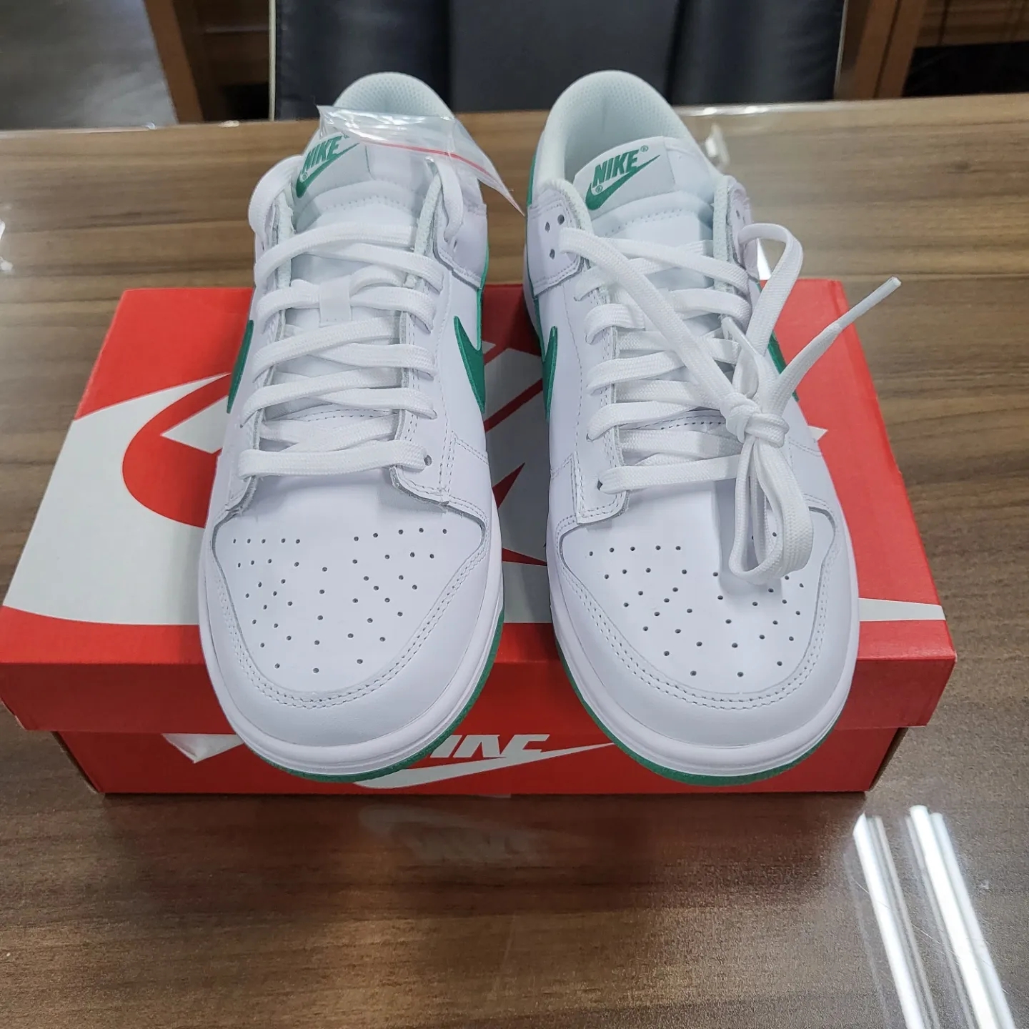(W) Nike Dunk Low White Green 착용 스타일 - 4