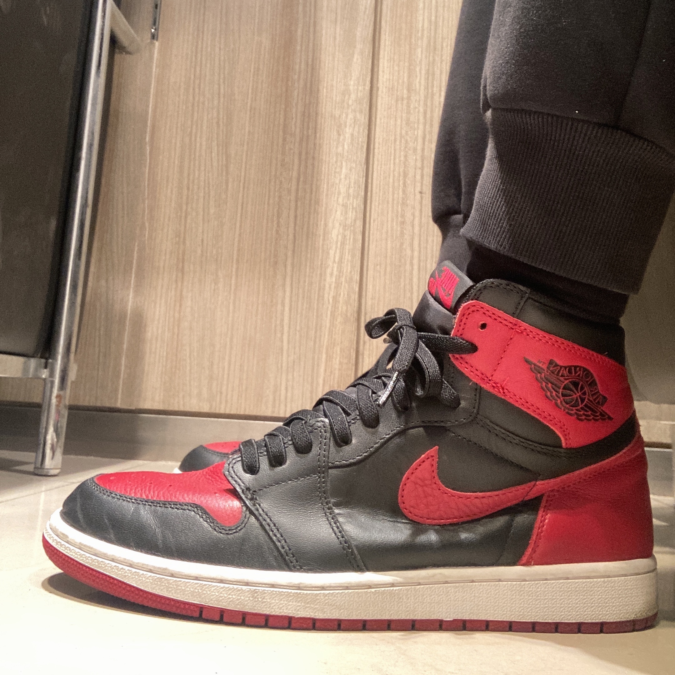 Jordan 1 Retro High OG Bred Banned 2016 착용 스타일 - 1