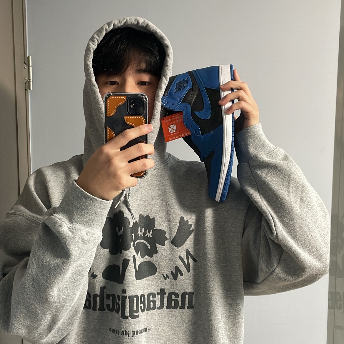 Jordan 1 Retro High OG Dark Marina Blue 착용 스타일 - 2
