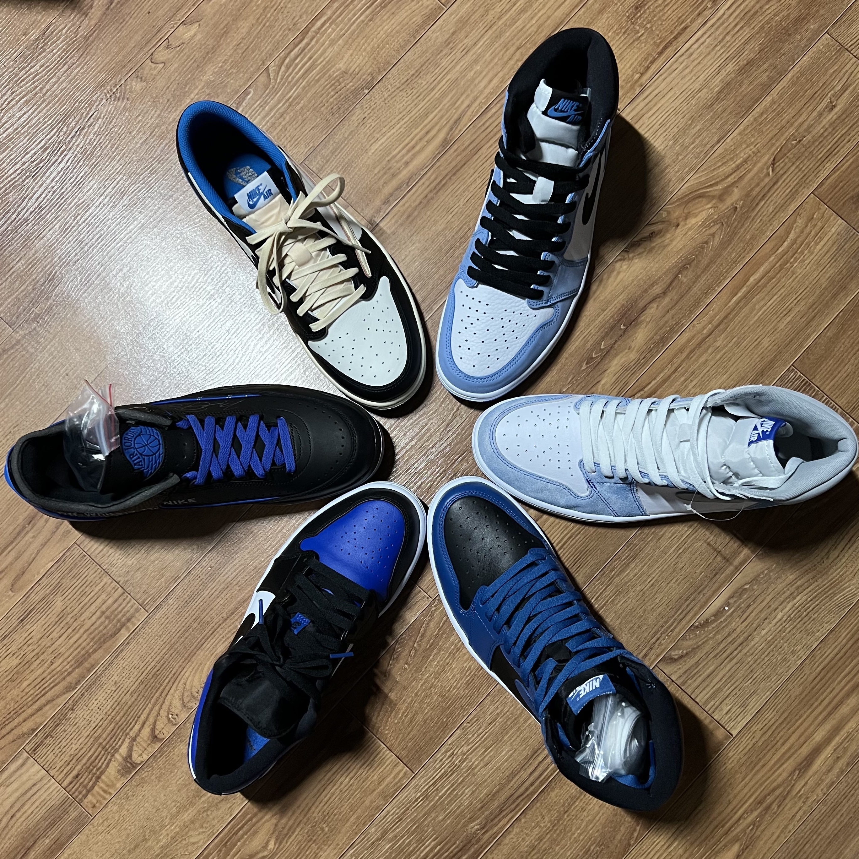 Jordan 1 x Travis Scott x Fragment Retro Low OG SP Military Blue, Jordan 1 Retro High OG University Blue 착용 스타일