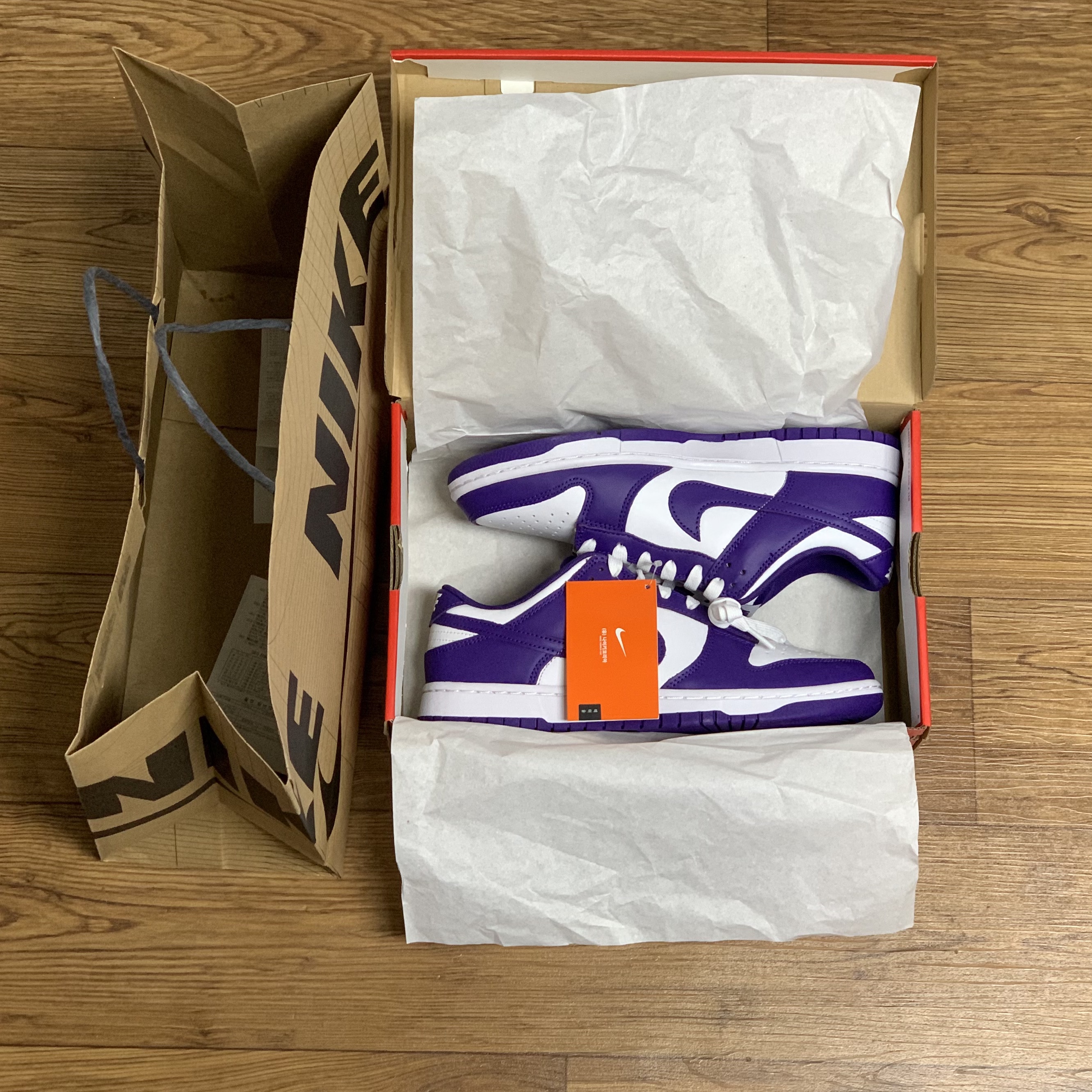 Nike Dunk Low Retro Championship Court Purple 착용 스타일 - 1