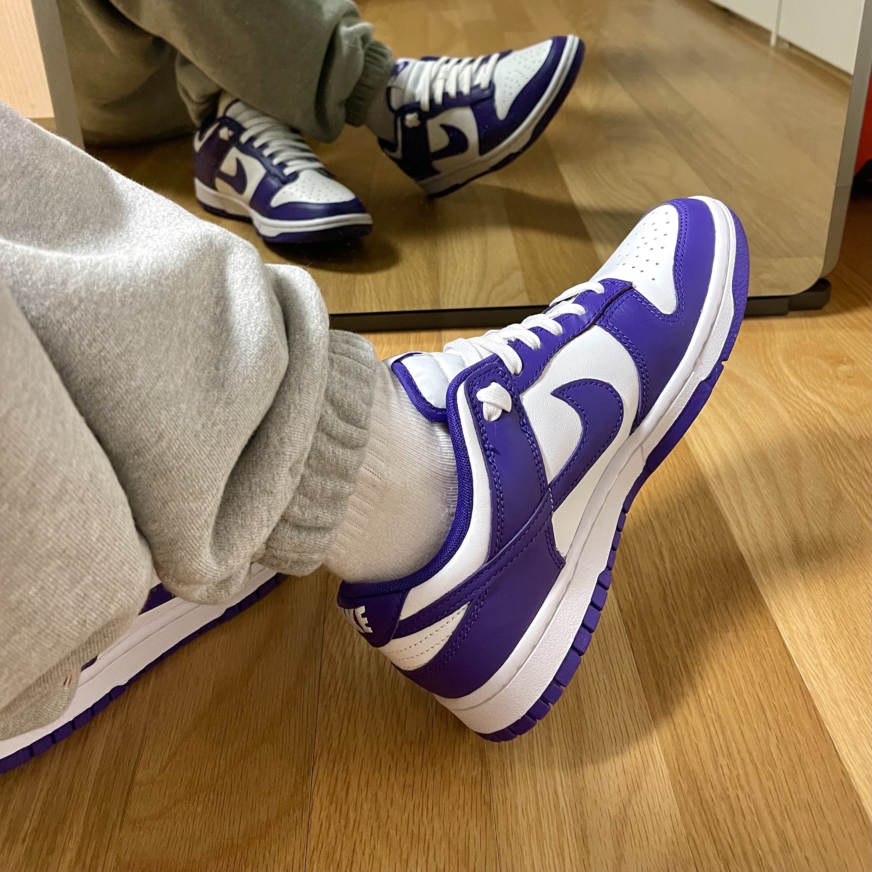 Nike Dunk Low Retro Championship Court Purple 착용 스타일